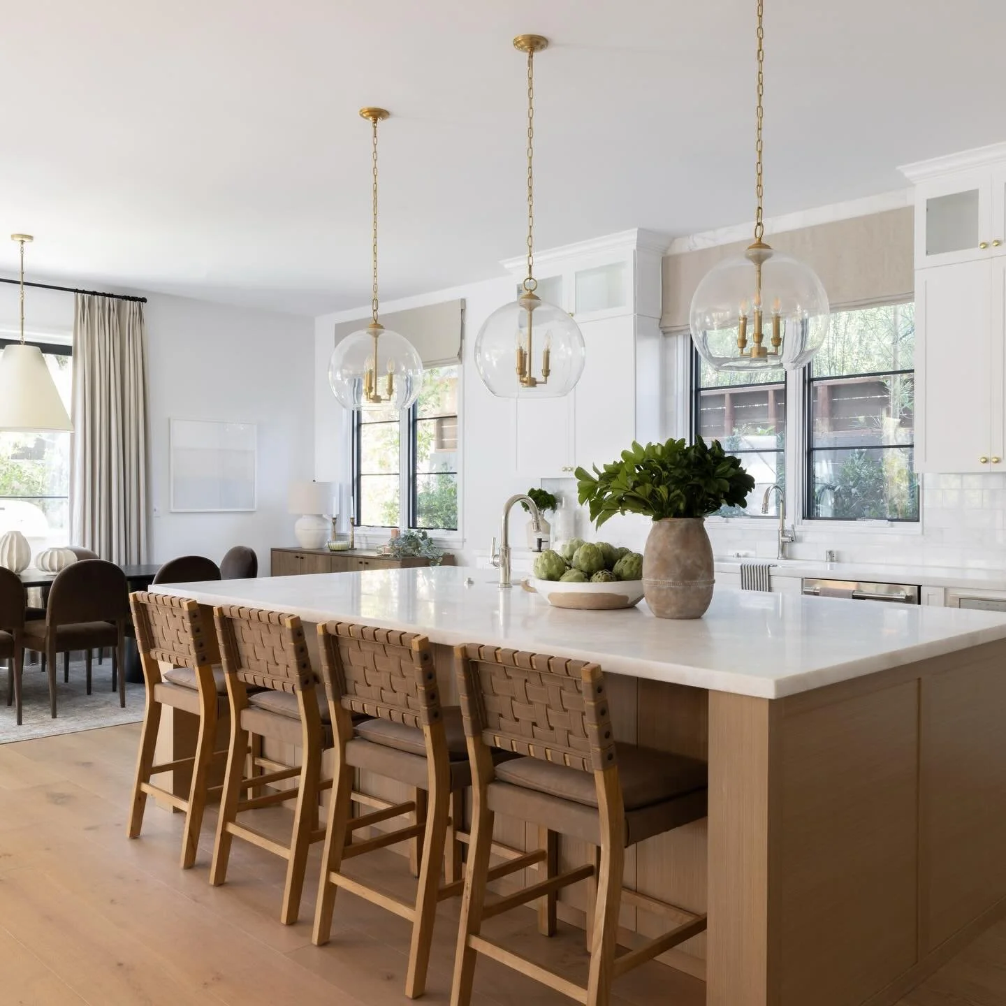 Step inside the kitchen and dining spaces of our newest project 
Reworked, refined, and designed for real life. 
📍 Based in Los Angeles, CA &mdash; Serving clients nationwide
🌐 Visit www.dmarinteriors.com to explore our work
📷 Photography @melissa