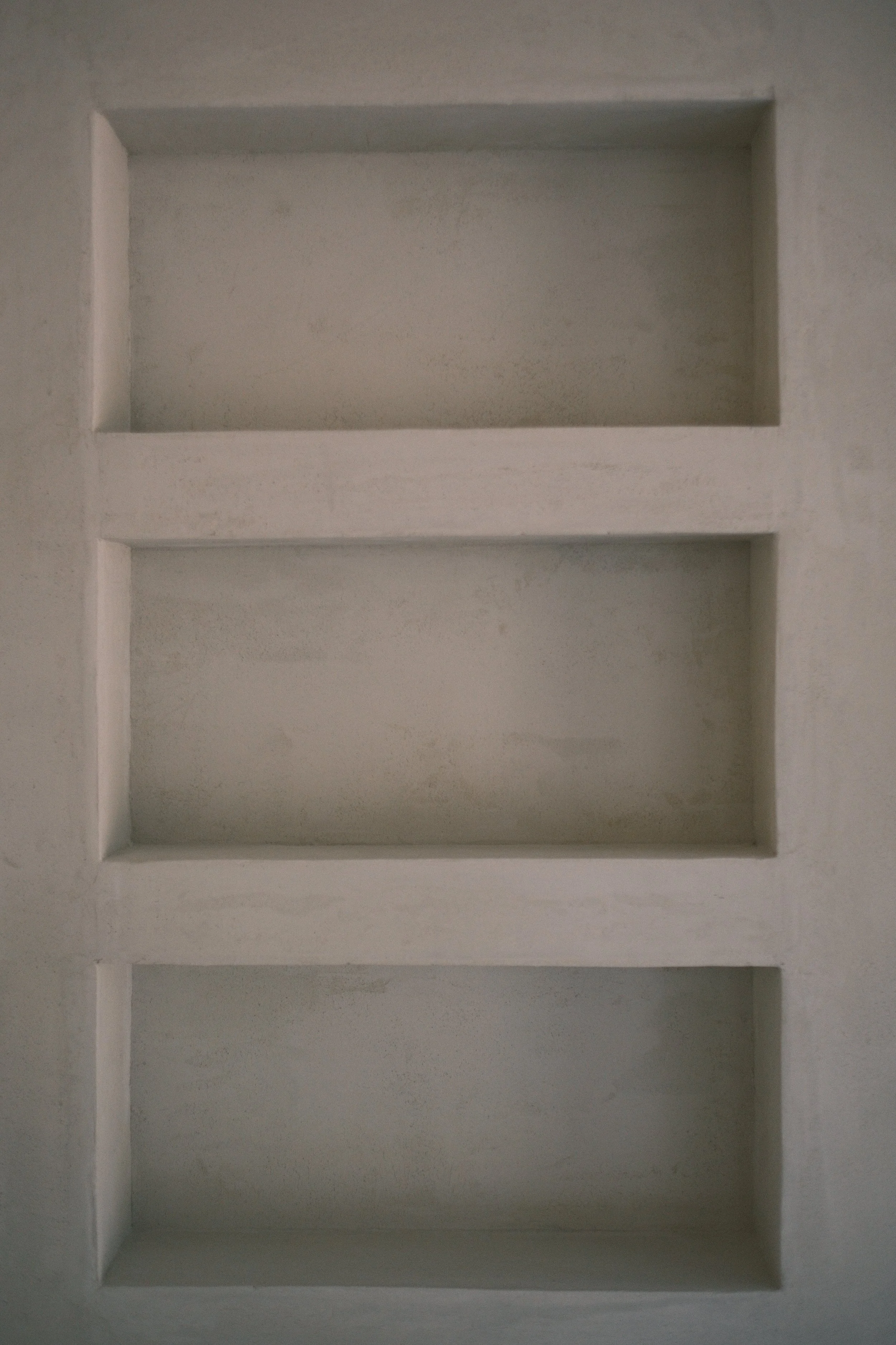 tadelakt bathroom niche