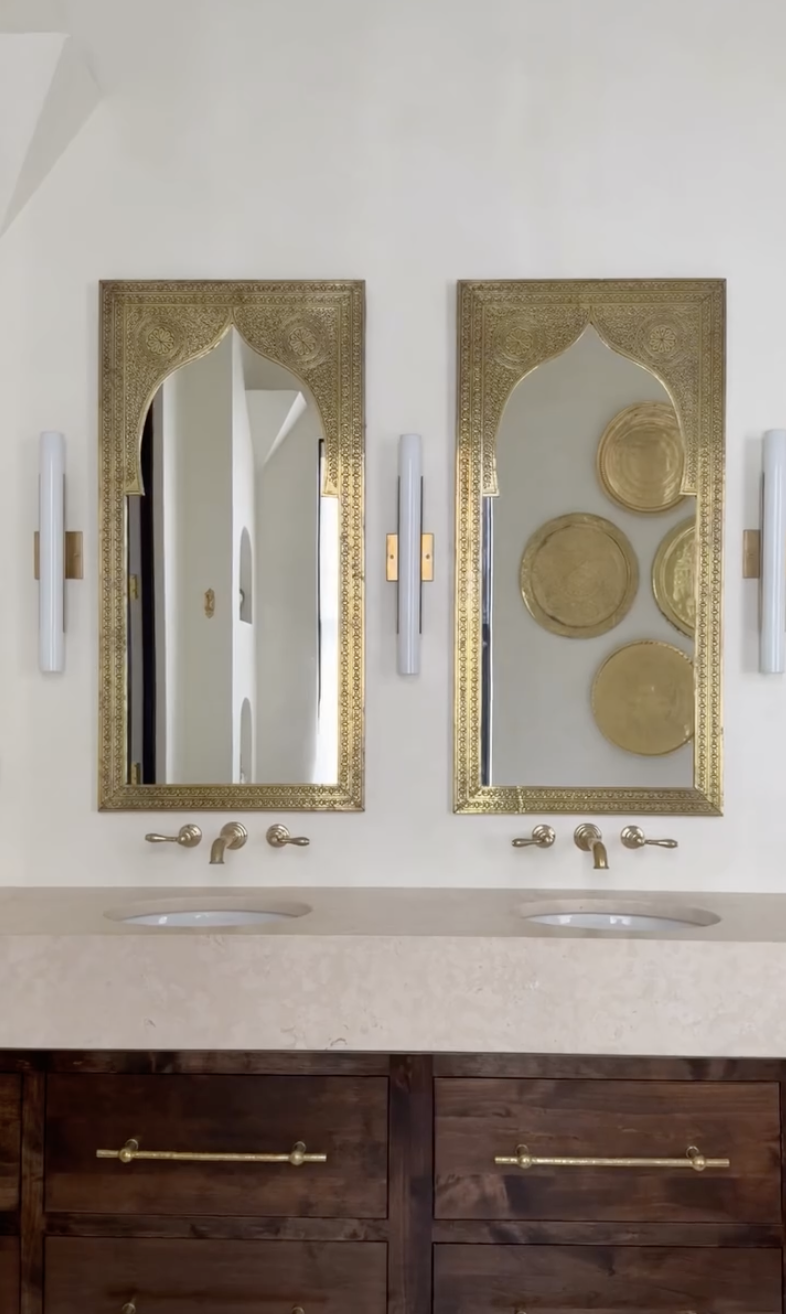 Tadelakt Vanity