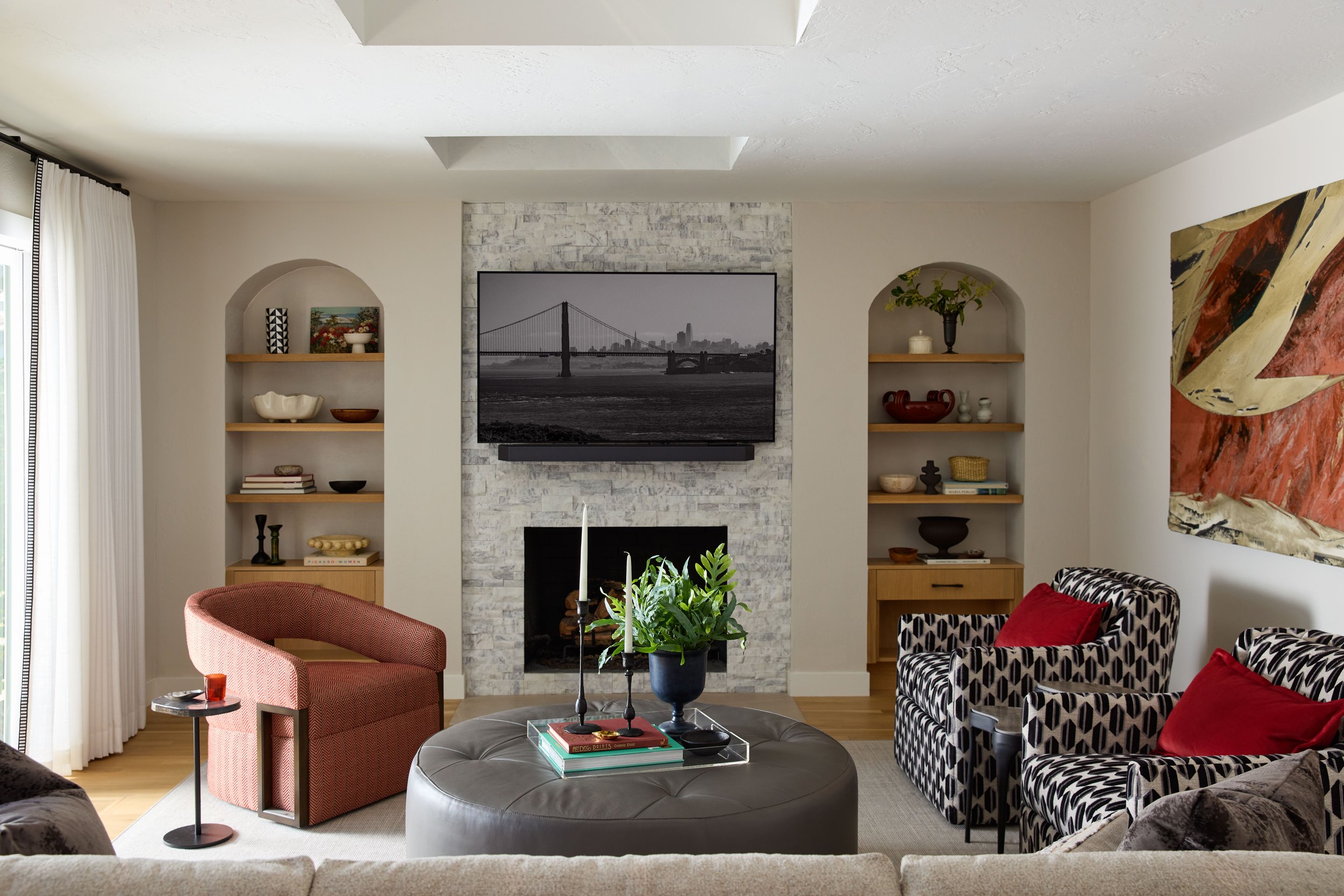 20260618_EricaGalles_1060College_7316_v2_web.jpg