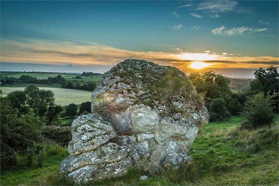 HILL OF UISNEACH: The Hill of Uisneach, the spiritual and physical naval of ancient Ireland, is the centre of the mythical fifth province of Ireland. A truly liminal place that was the seat of power of the otherworldly rulers of Ireland, the Tuatha D