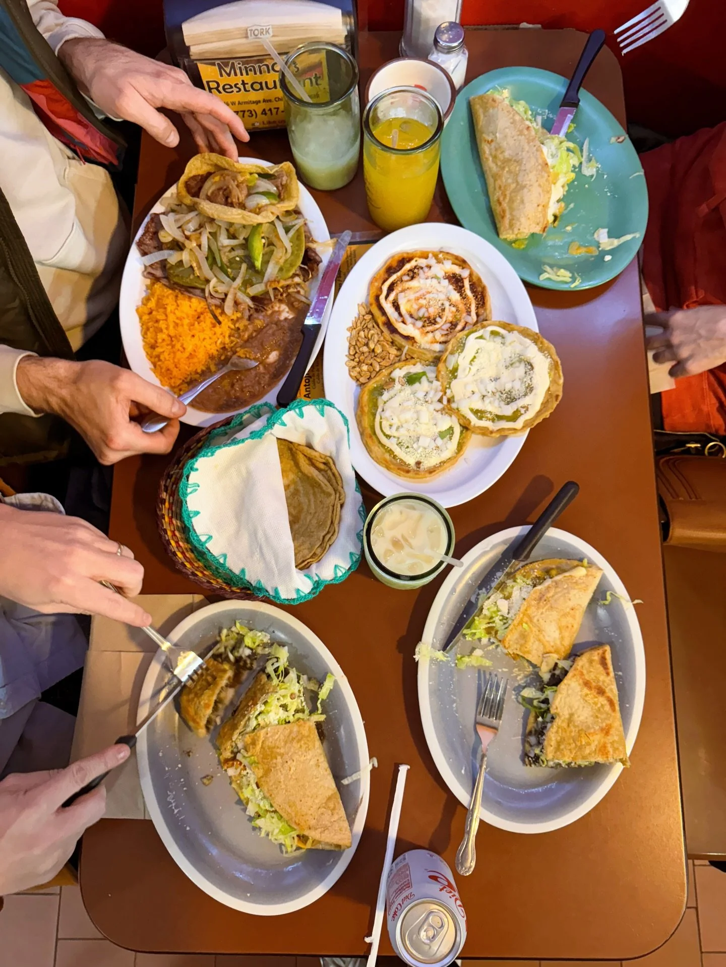 The 18 Coffees community got together at Minna&rsquo;s last night for some incredible quesadillas, picaditas and tacos made with love by an all-women restaurant team. 100% worth a visit to Belmont Cragin!

The 18C community wants to continue supporti