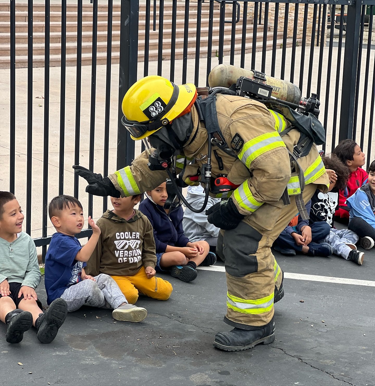 What&rsquo;s up?!
I&rsquo;m Sam.
I&rsquo;m a decade-long first responder,  lifetime waterman, and dad of (almost) two daughters. In each of these roles, I have found myself in a situation where my CPR knowledge has been imperative to the safety of ot