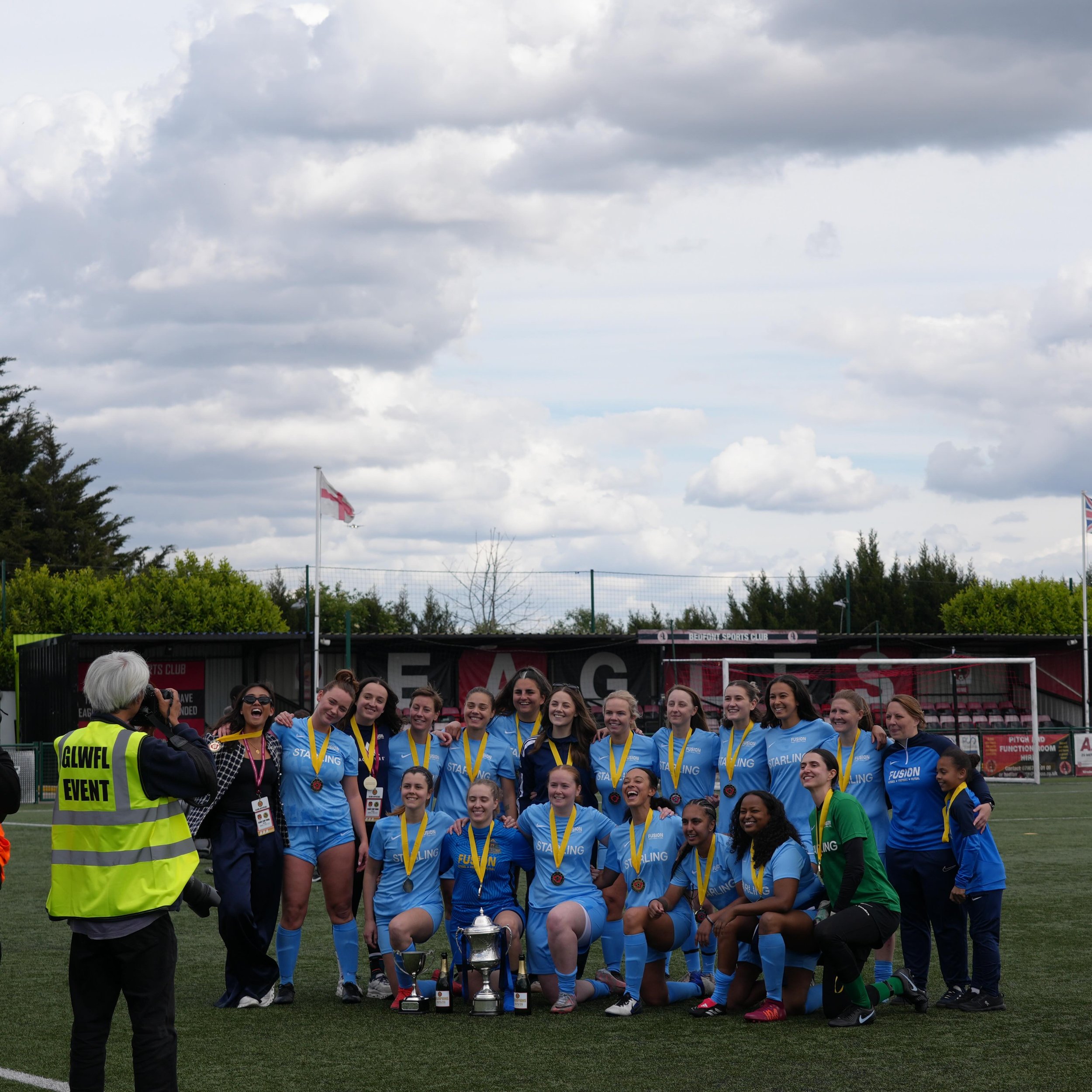 DOUBLE Ws 🏆💛🏆

Ending our first season as Sue Sharples Memorial Trophy winners!

No better feeling than this ✨