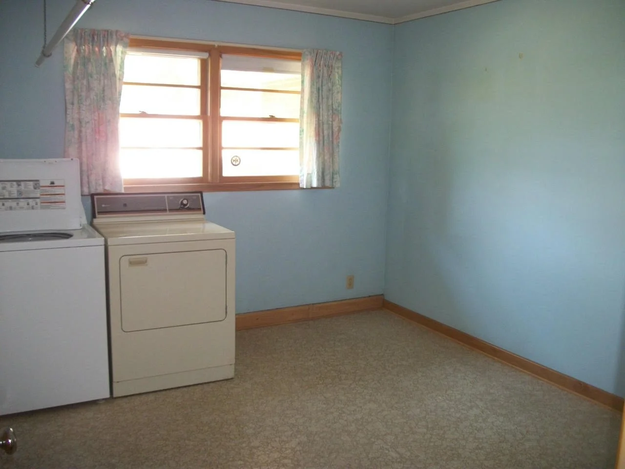 406 Ash St 8.jpg