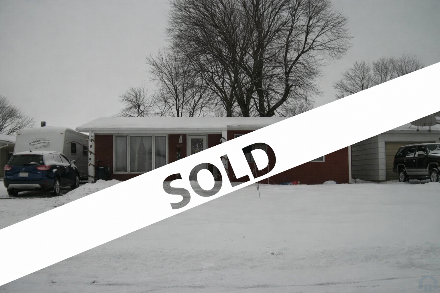 (Sold) 624 E 5th St (Aurelia)