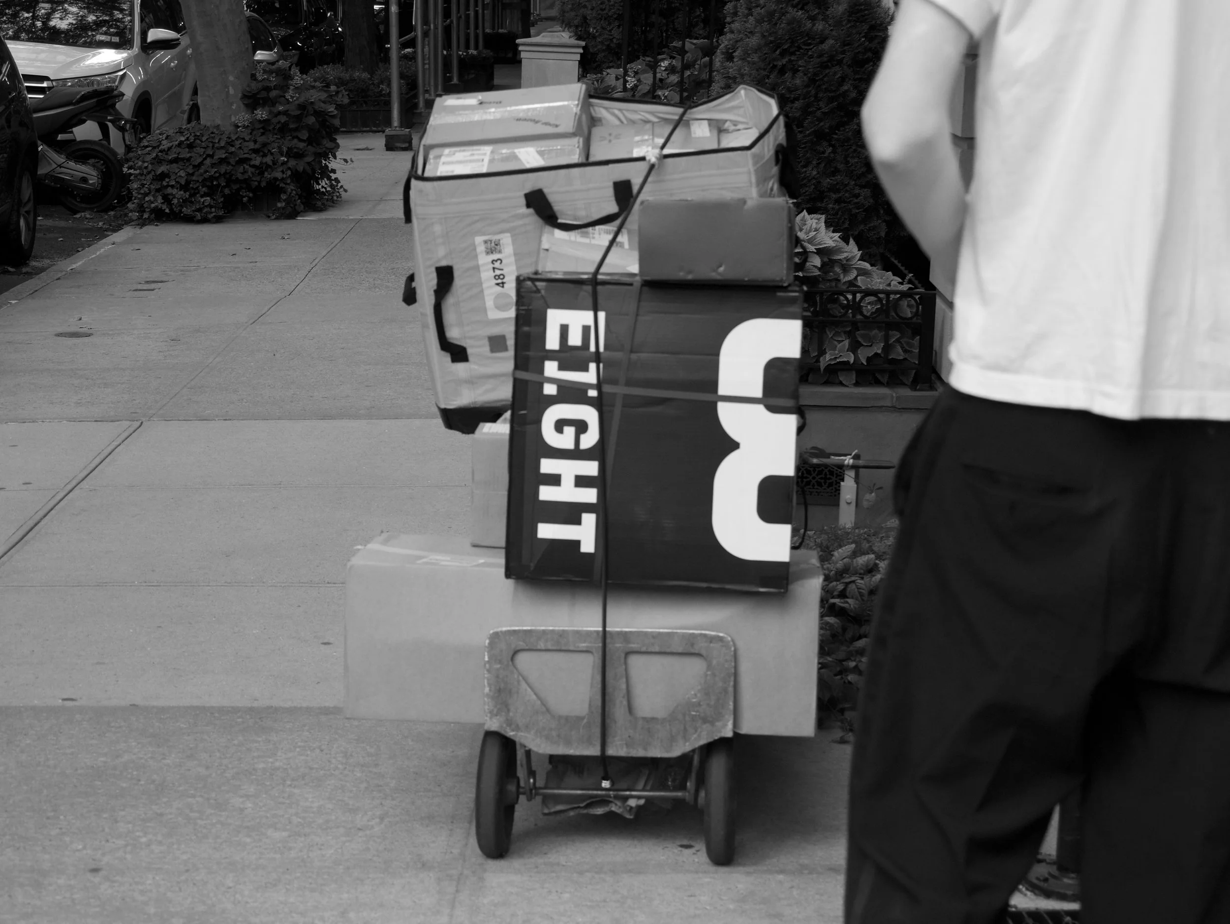 EIGHT square box - 2025 - Digital photograph