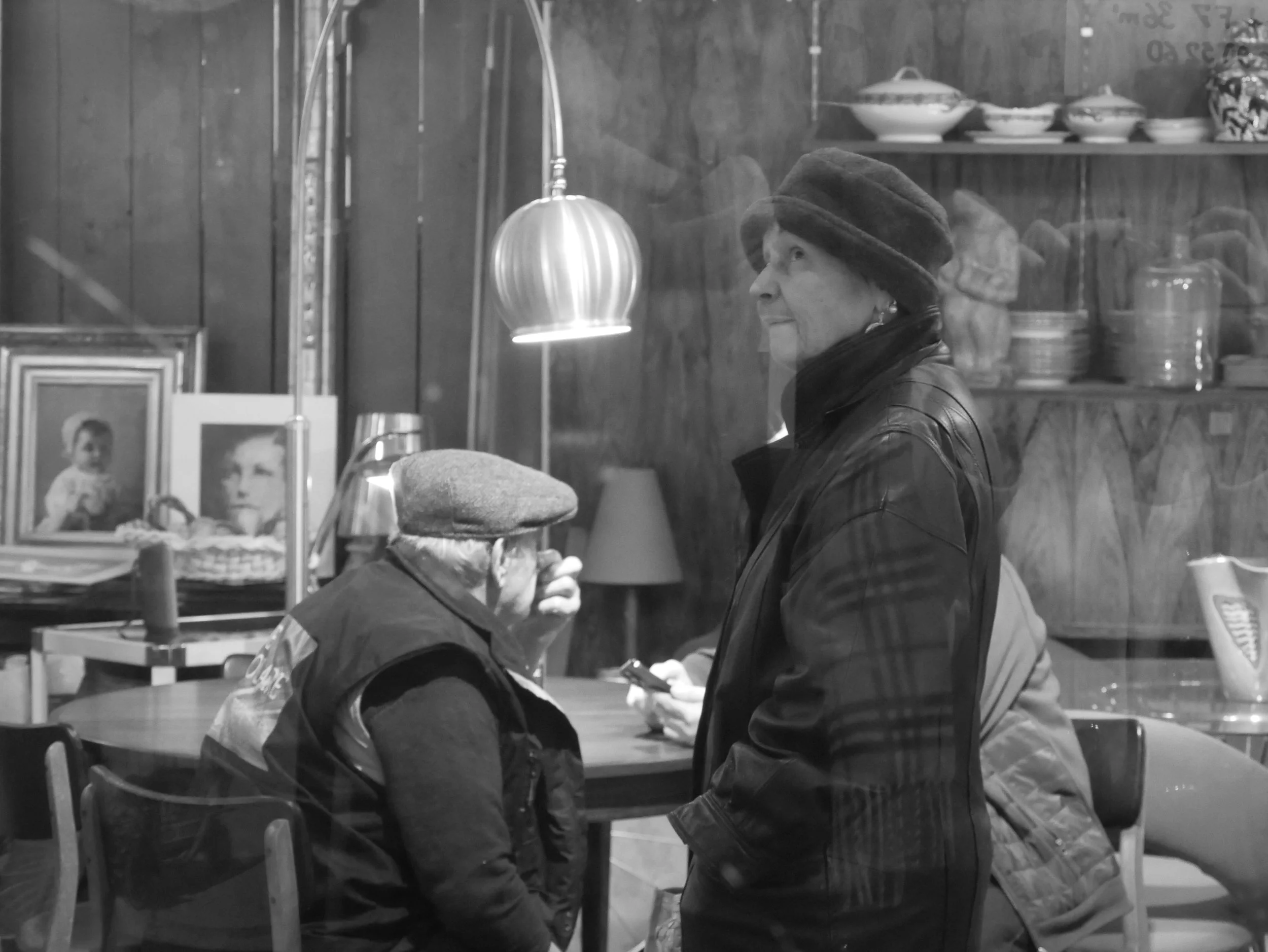 a bulb for a bulb - 2025 - Digital photograph