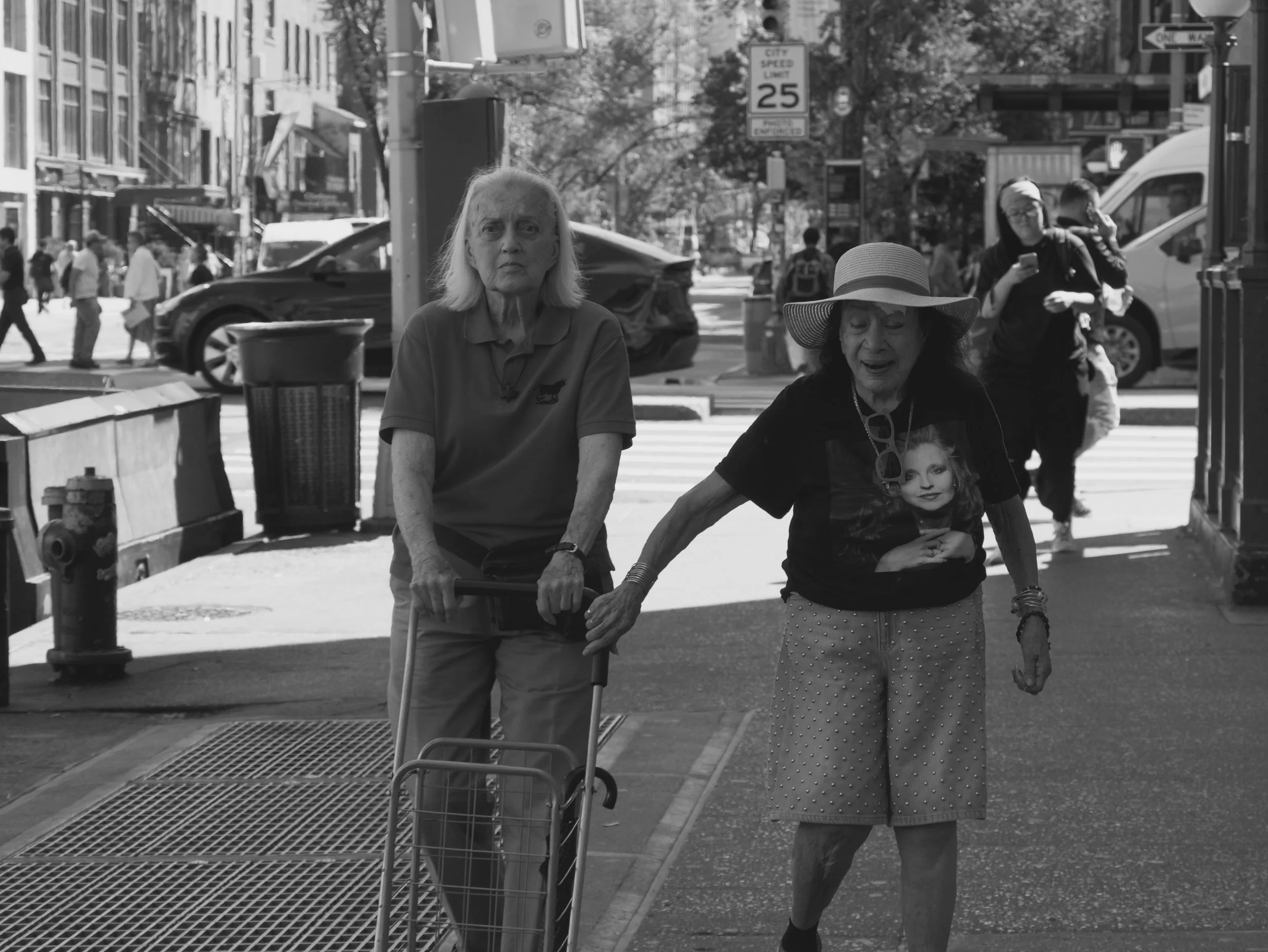 straight and shorts - 2025 - Digital photograph