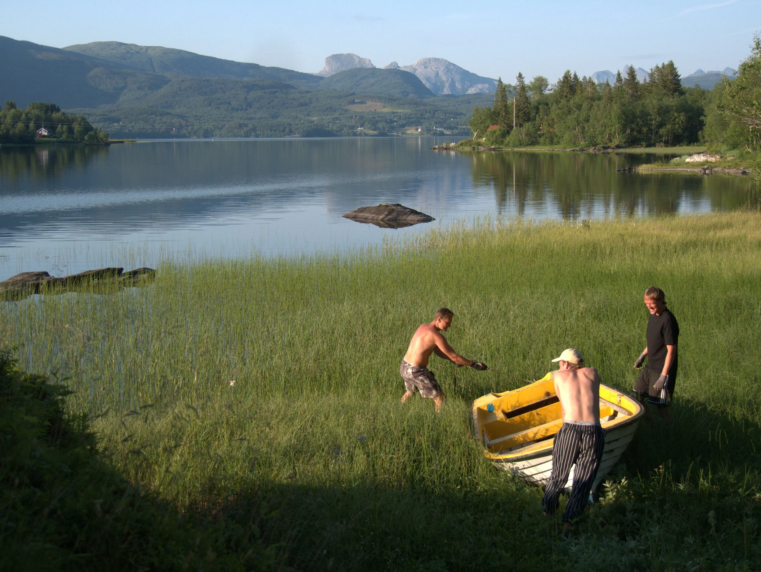 it's a båt time - 2025 - Digital photograph