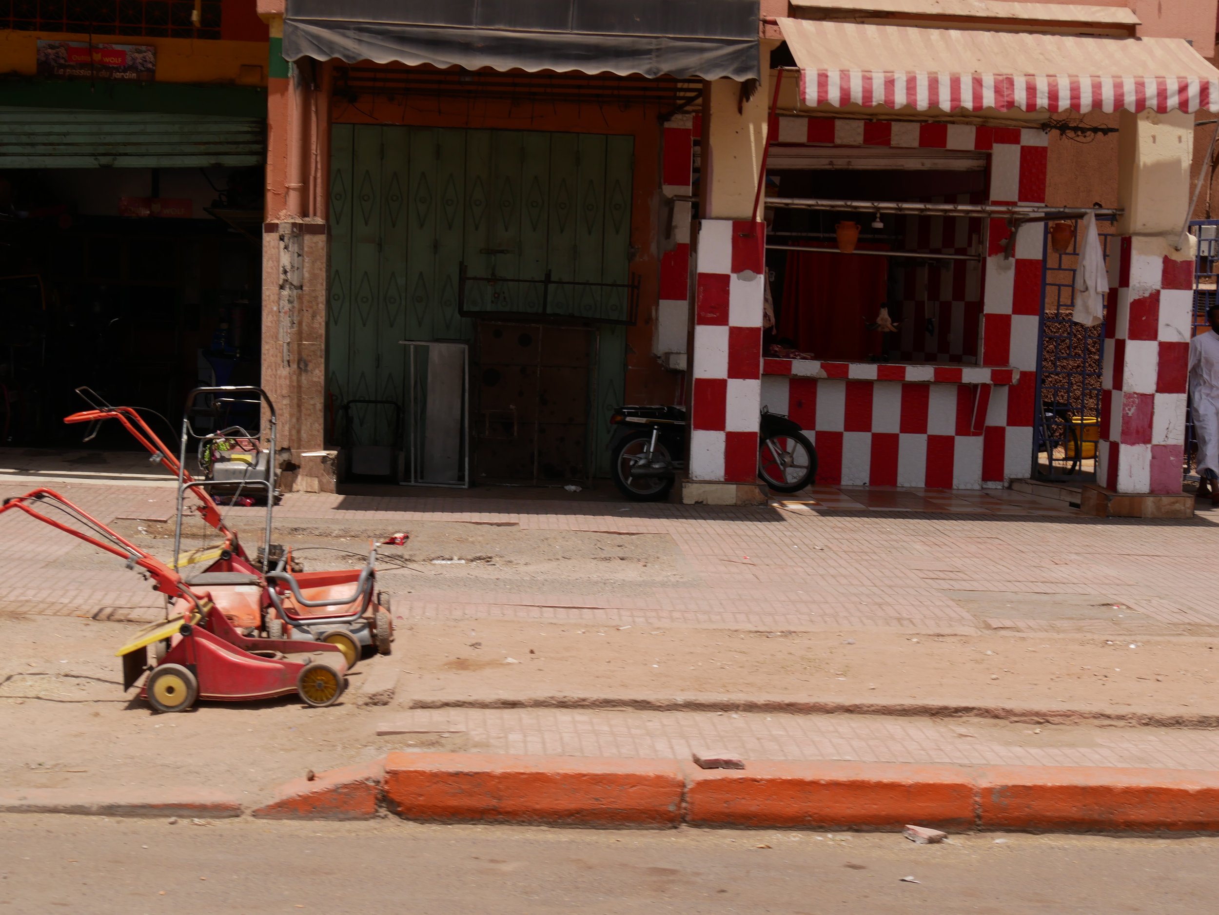 tondeuses - 2019 - Digital photograph