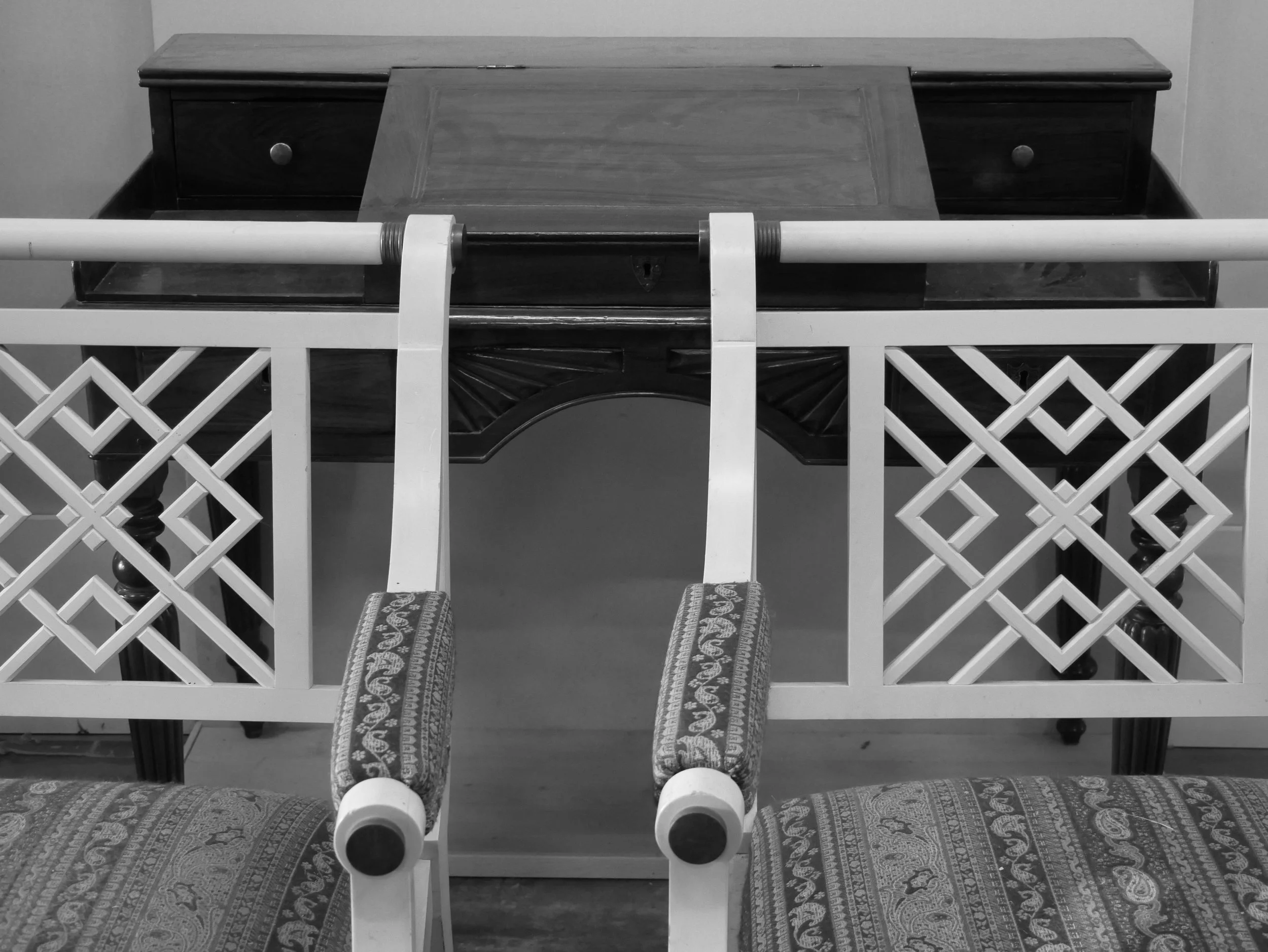 deux fauteuils - 2025 - Digital photograph