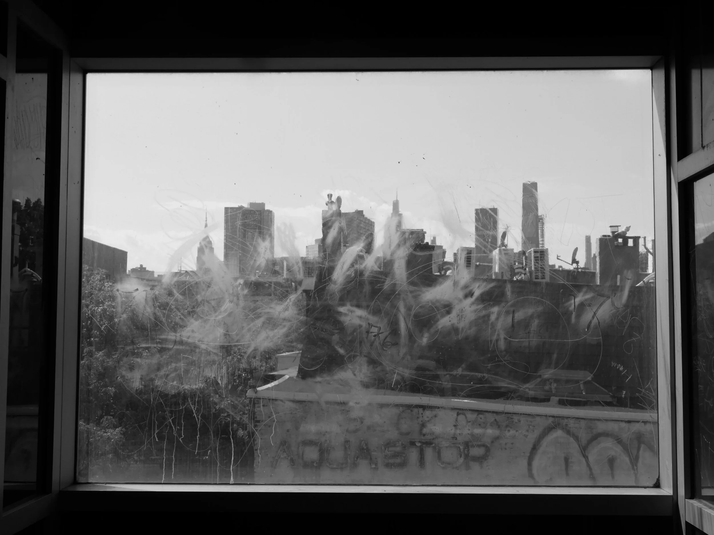 elevator was going down- 2025 - Digital photograph