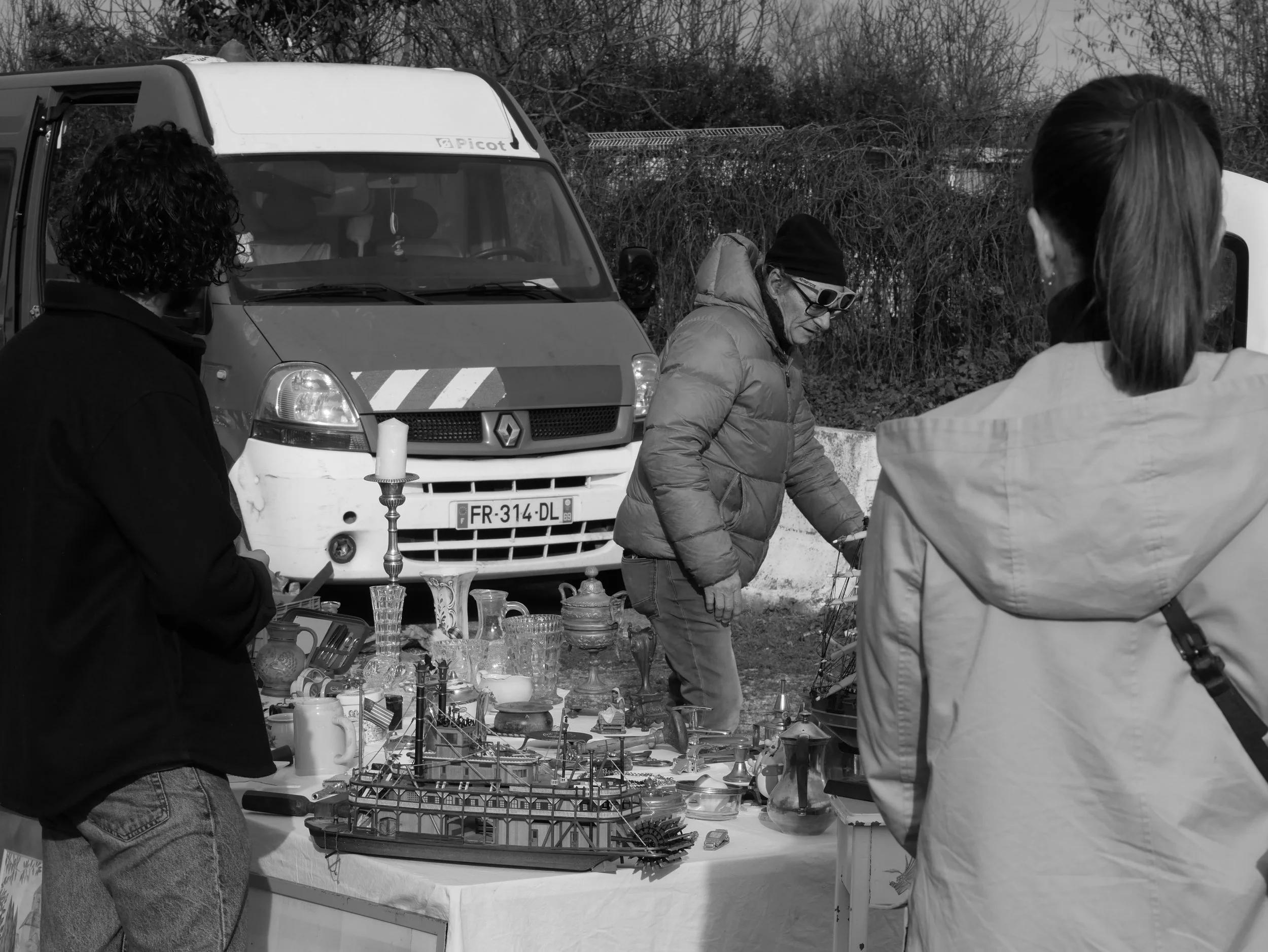 asymptote - 2025 - Digital photograph