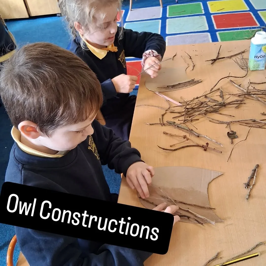 The Junior Class have been busy creating owls from sticks, they enjoyed collecting suitable sticks from our forest!