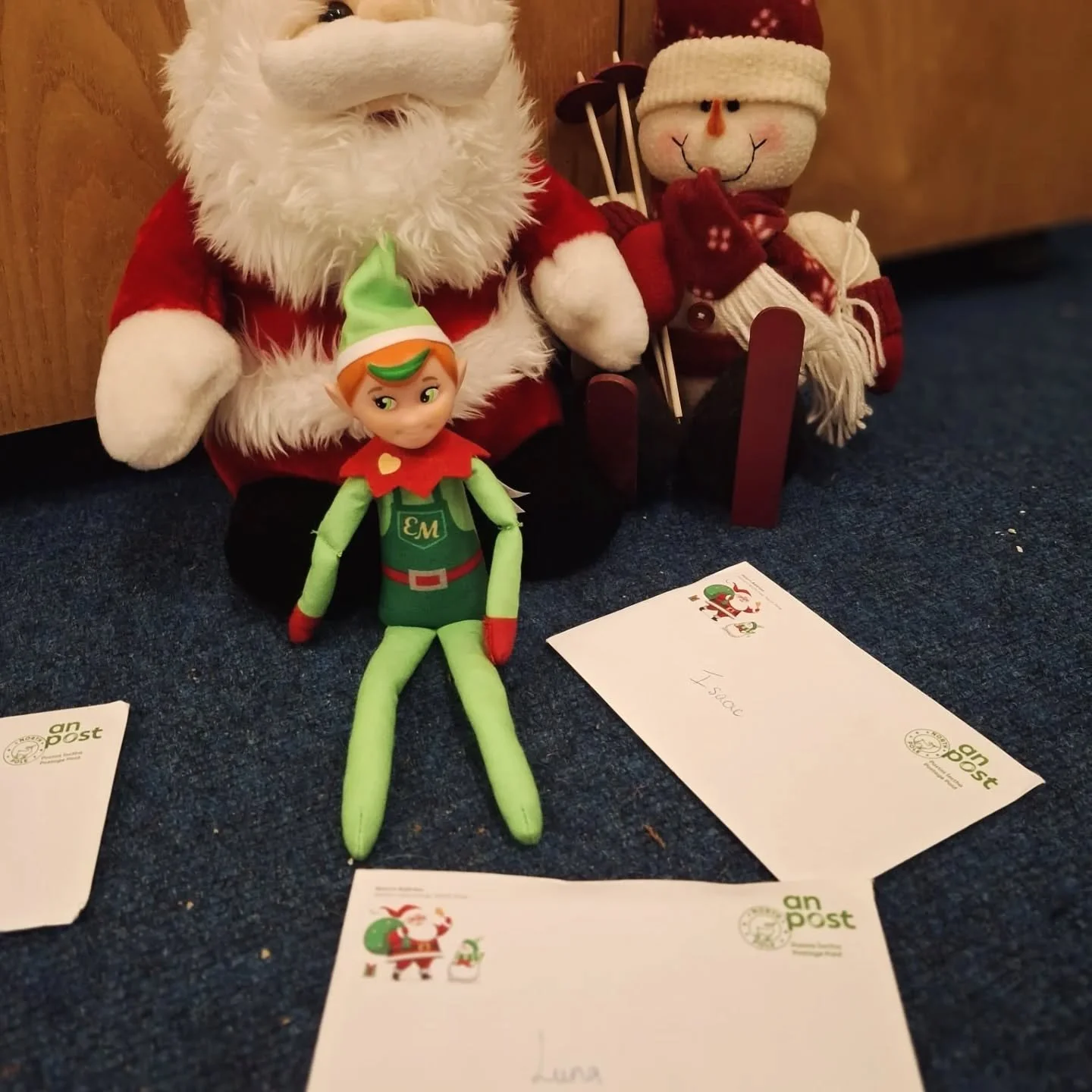 News just in!!! 

Miss Ambrose stepped out of the classroom today to wave off first class but when she returned&hellip; look what had been delivered by the Elf! 🎅📬

It looks like letters from Santa himself have arrived! ✉️🎄
Stay tuned &mdash; more