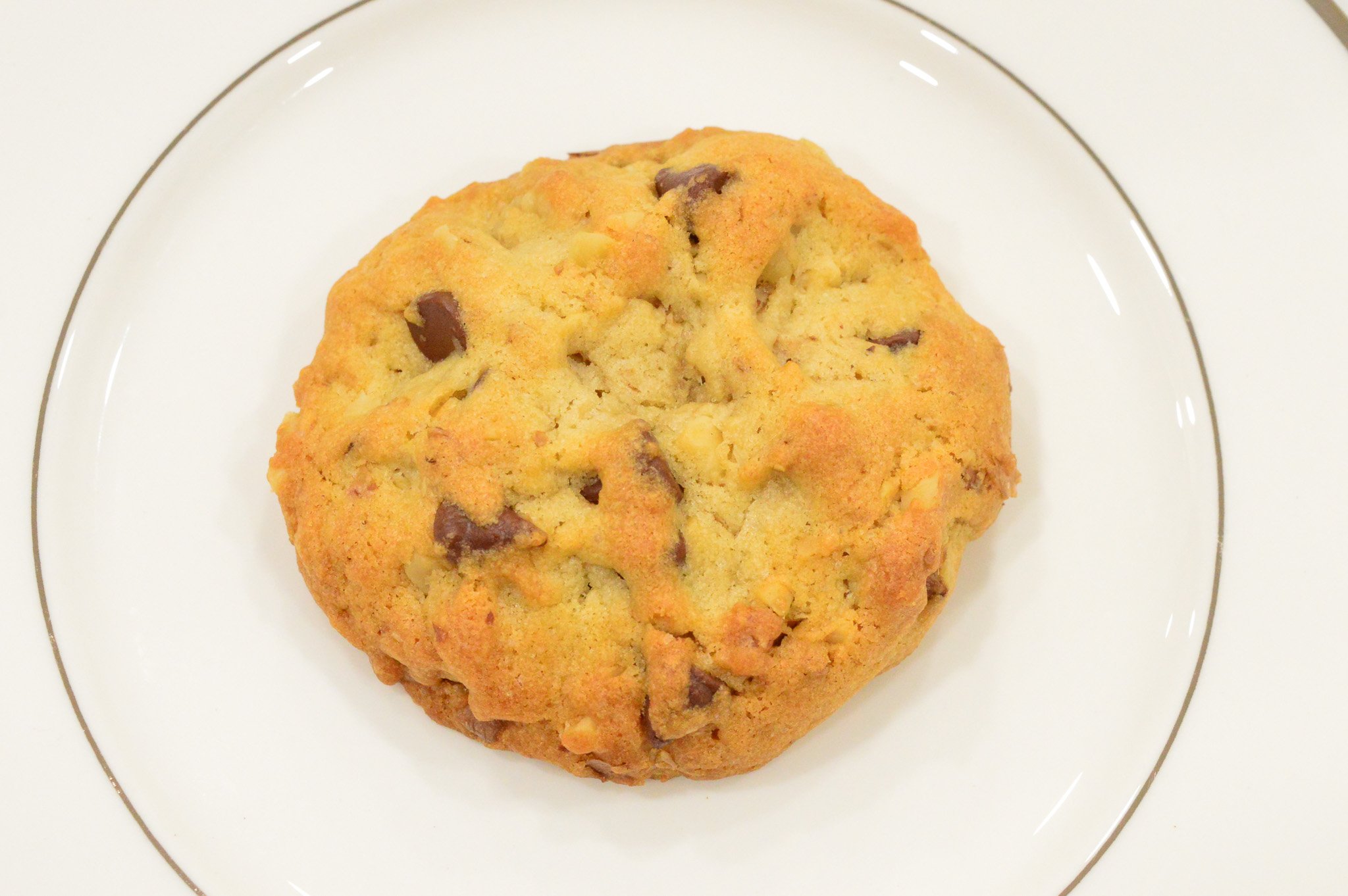 Walnut Chocolate Chip Cookie Set (1 Dozen)