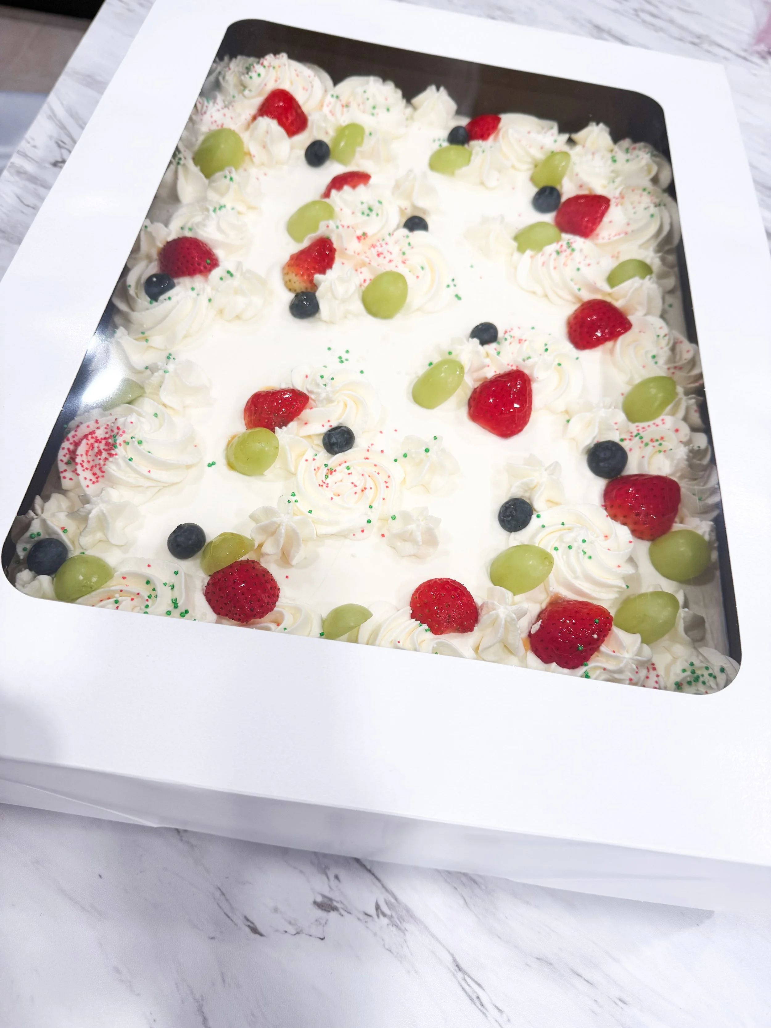 Strawberry Cake-104.jpg