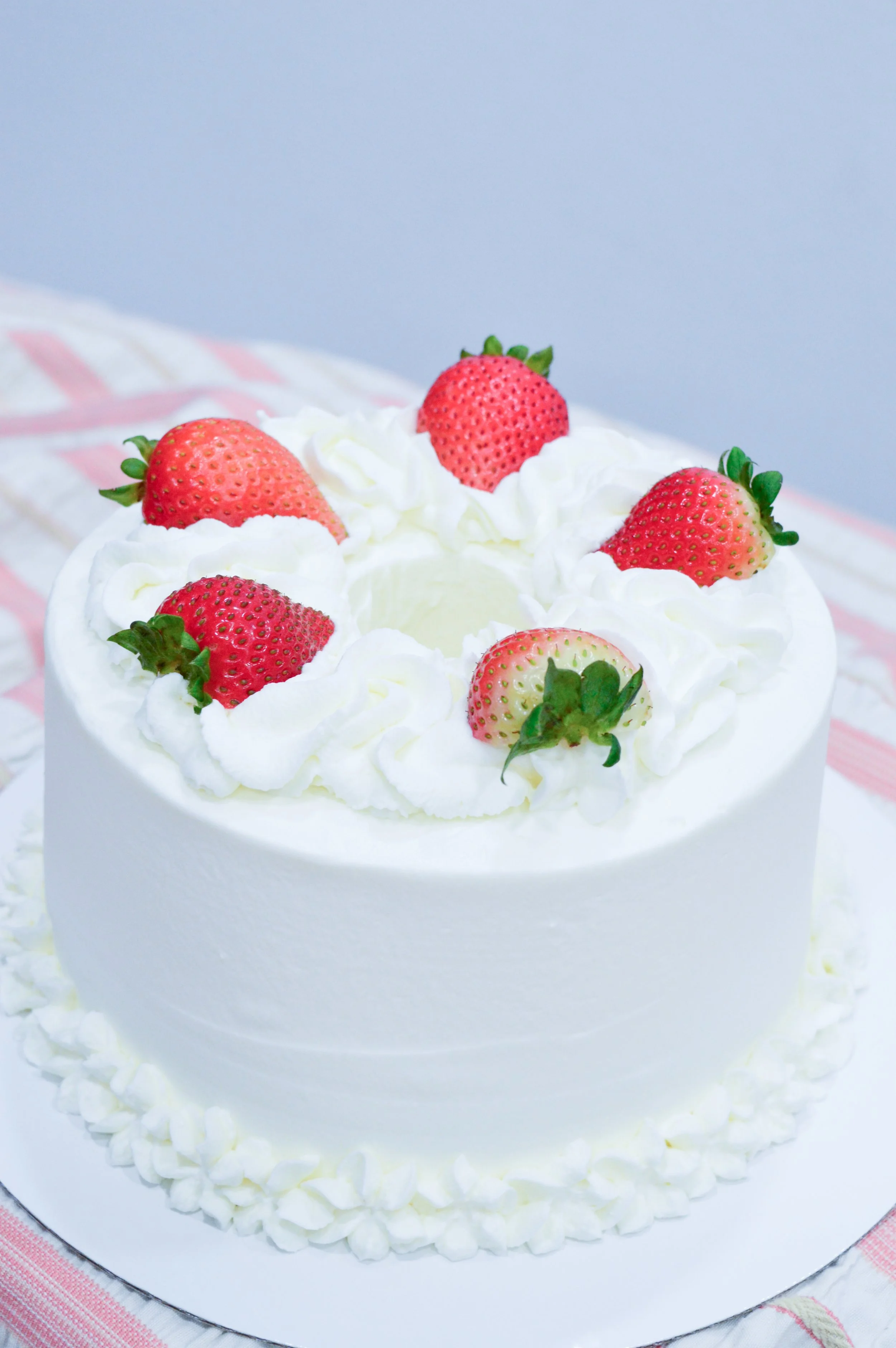 Strawberry Cake-49.jpg