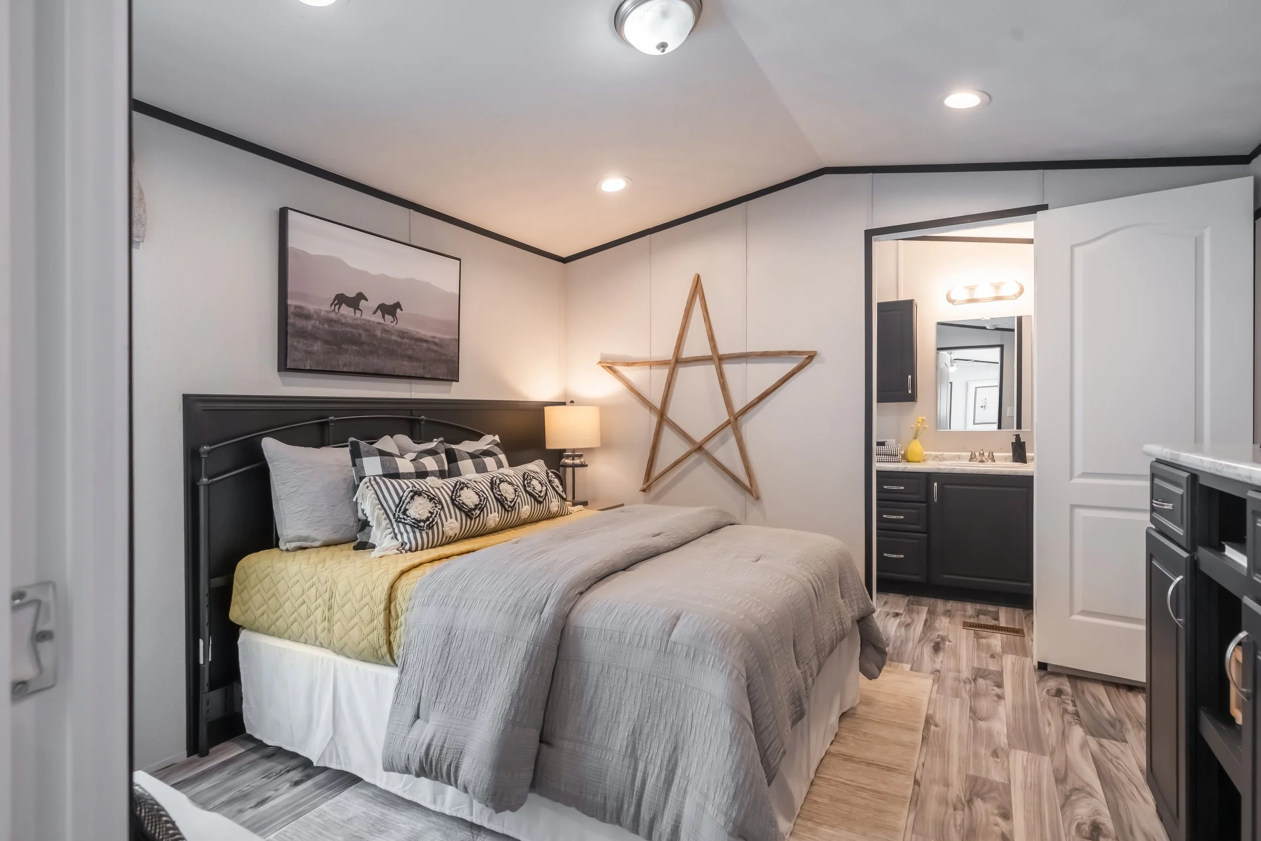 Legacy_S-1240-11A_Bedroom_8191-1.jpg