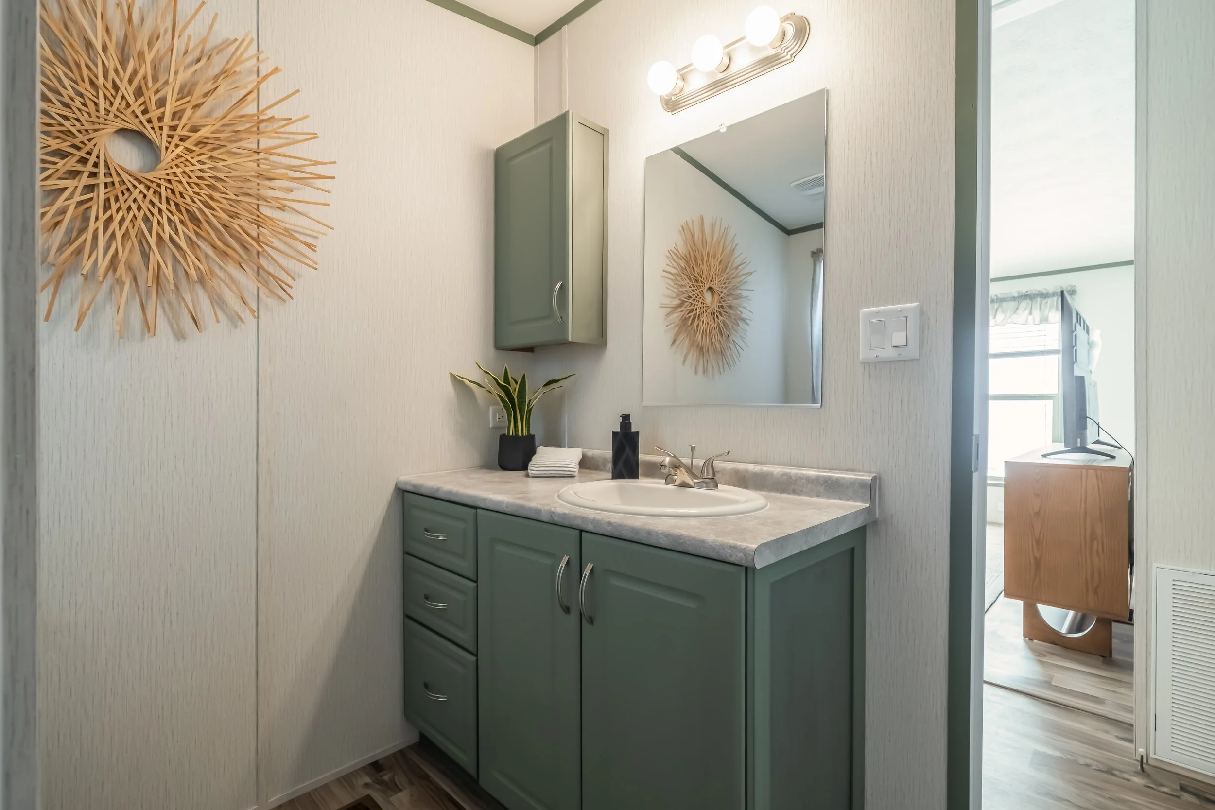 Legacy_S-2448-32A_Bath_9956-1.jpg