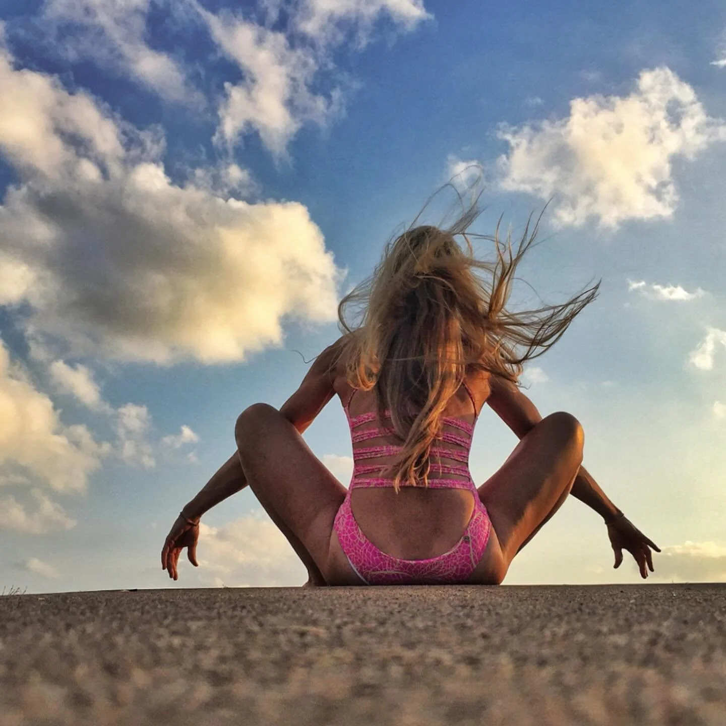 Sometimes the pause is the practice.
Inhale. Pause. Exhale. Pause.
This rhythm is sacred, written into our being.
The world may rush, but we are free to choose and honor the stillness.🌀
#eyeseeyou