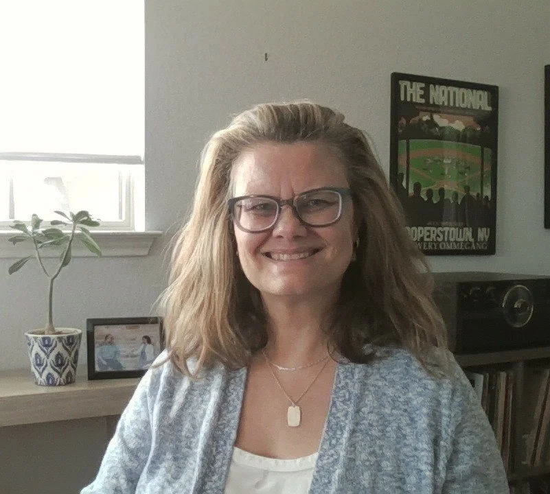 Headshot - Erin Peabody.jpg