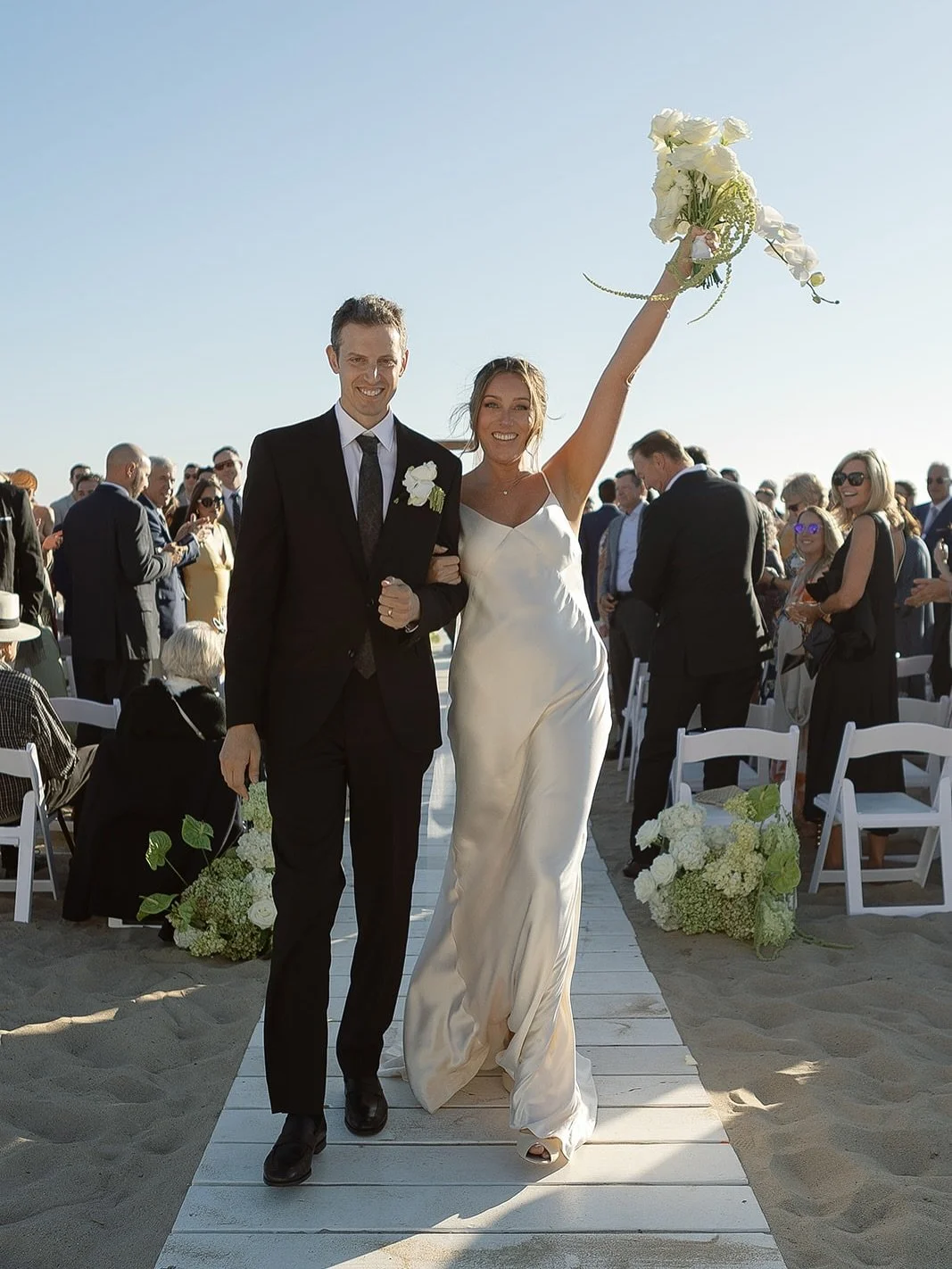 An oceanfront wedding for K&amp;E we never want to forget 🤍

Vendors
| Wedding Planner @sierrajamesevents
| Photographer @mazelmaphotography
| Florist @terracotta_florals
| Content Creator @thegirlsgirlcontent 
| Bakery @erewhon
| Dress @shonajoy 
|