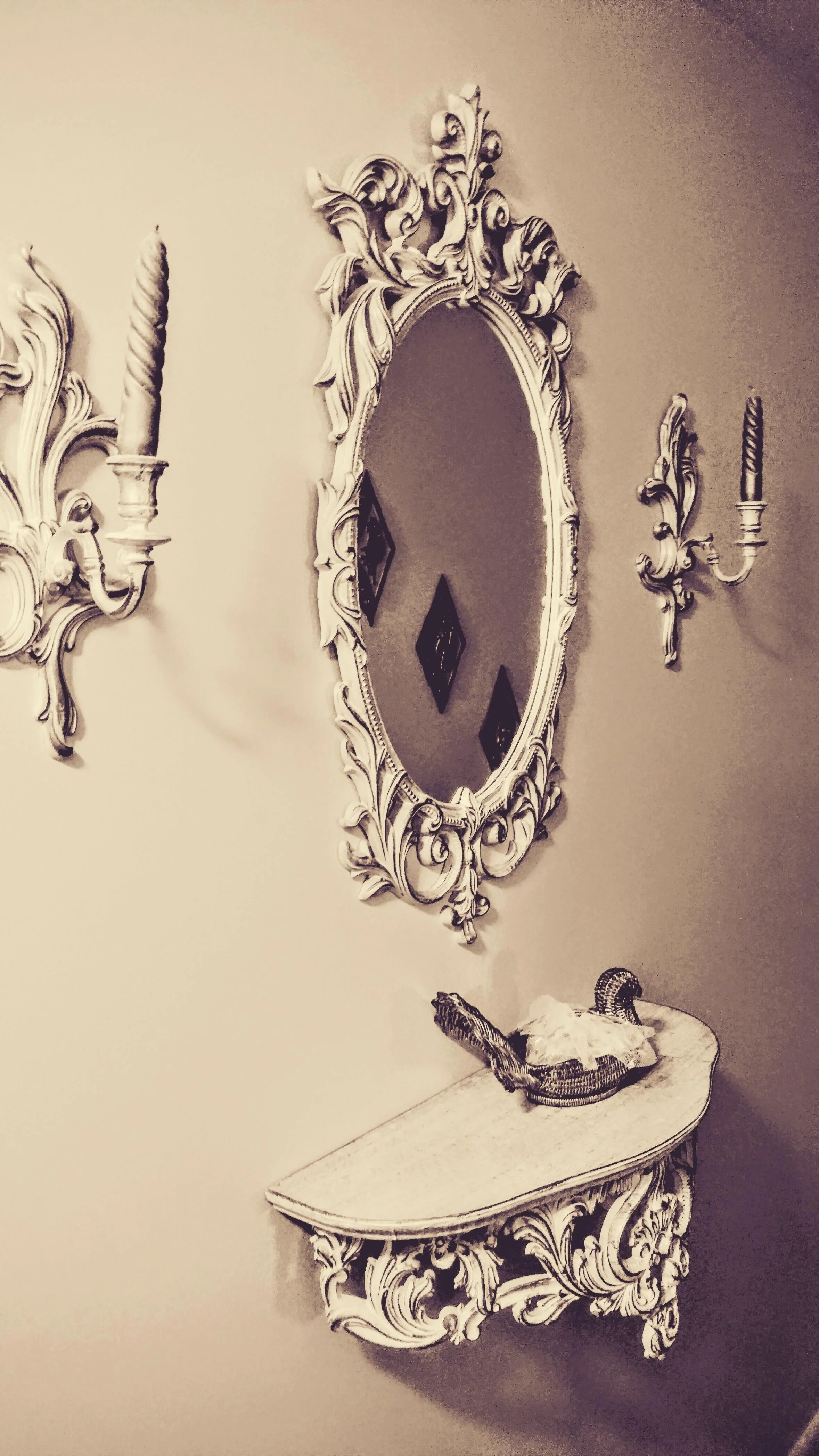 Black and White Mirror