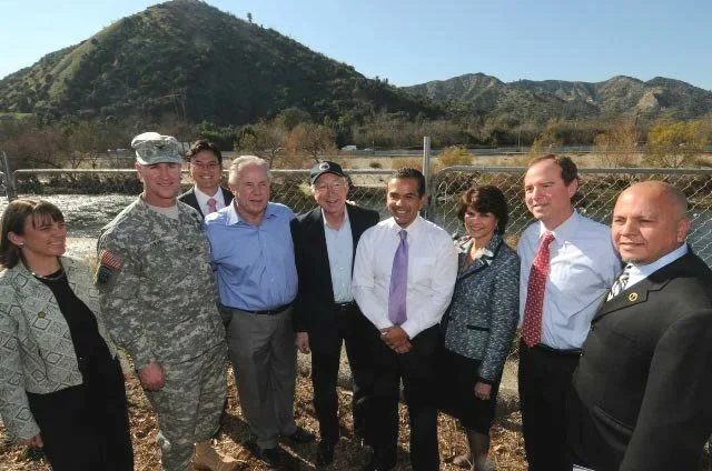 U.S._Secretary_of_the_Interior_Ken_Salazar_%286715763571%29.jpg