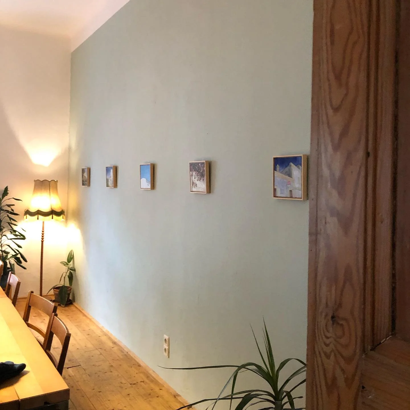 Review of my exhibition at Caf&eacute; Moh from January to March in Leipzig ✨

.
.
.
.

#stilllebenmalerei #oilpainting #painting #art #art_seeking #instaart #makearteveryday #oilpaintingart #artist #artistic #artlovers #artlove #arttherapy #oiloncav