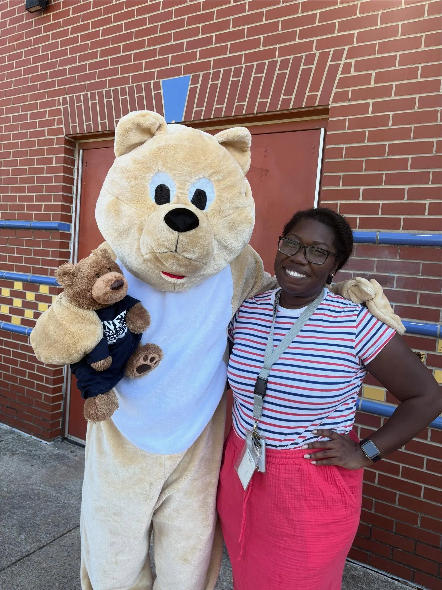 📣 Announcement + Thank You 📣

We want to share some news with our Miner community: Our wonderful Community School Coordinator, Ms. ShaLisa Richardson, has started a new role at Edgewood/Brookland. While she&rsquo;ll be transitioning out of her day-