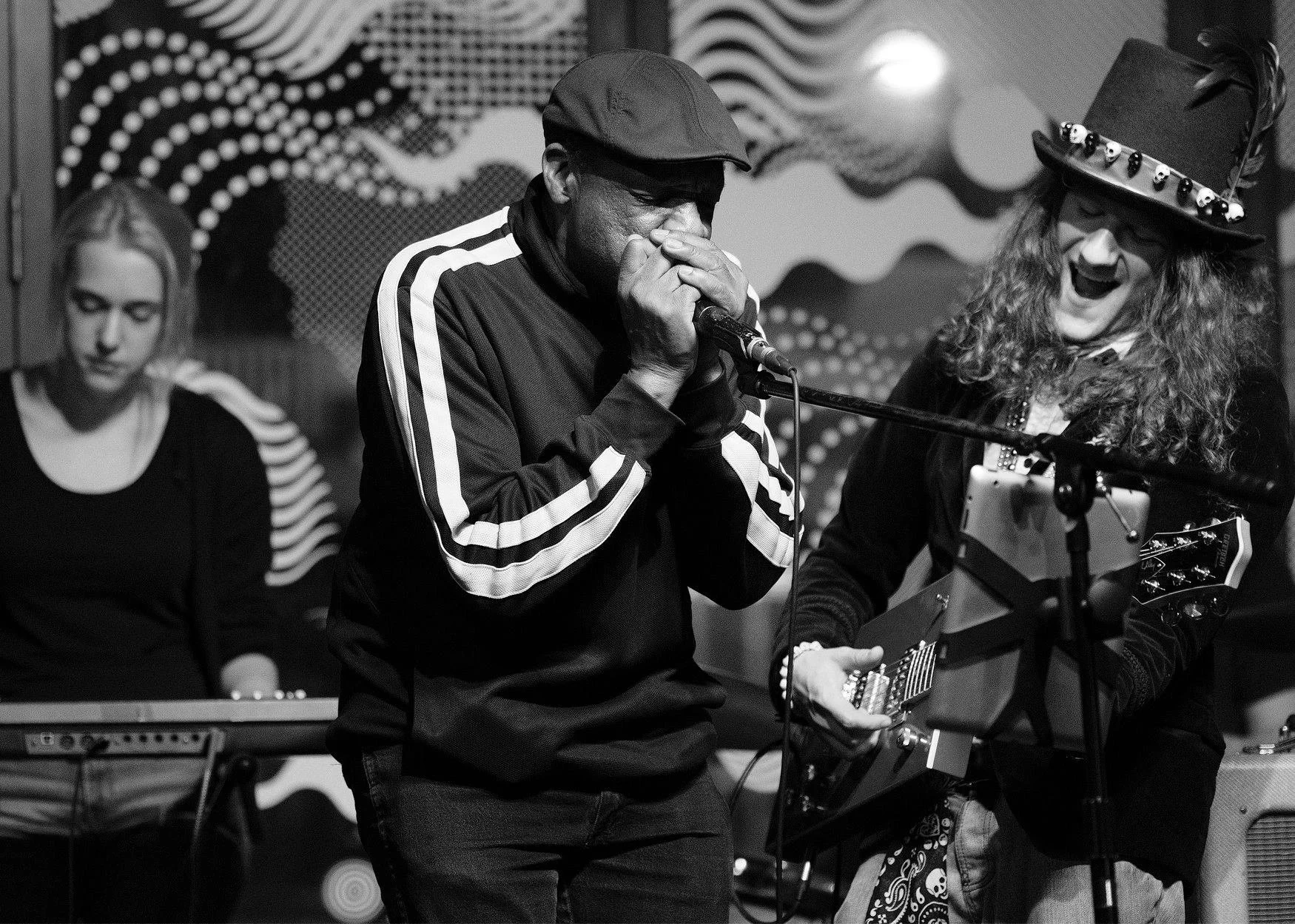 Sam,Maia and Steve At the  Gladstone.jpg