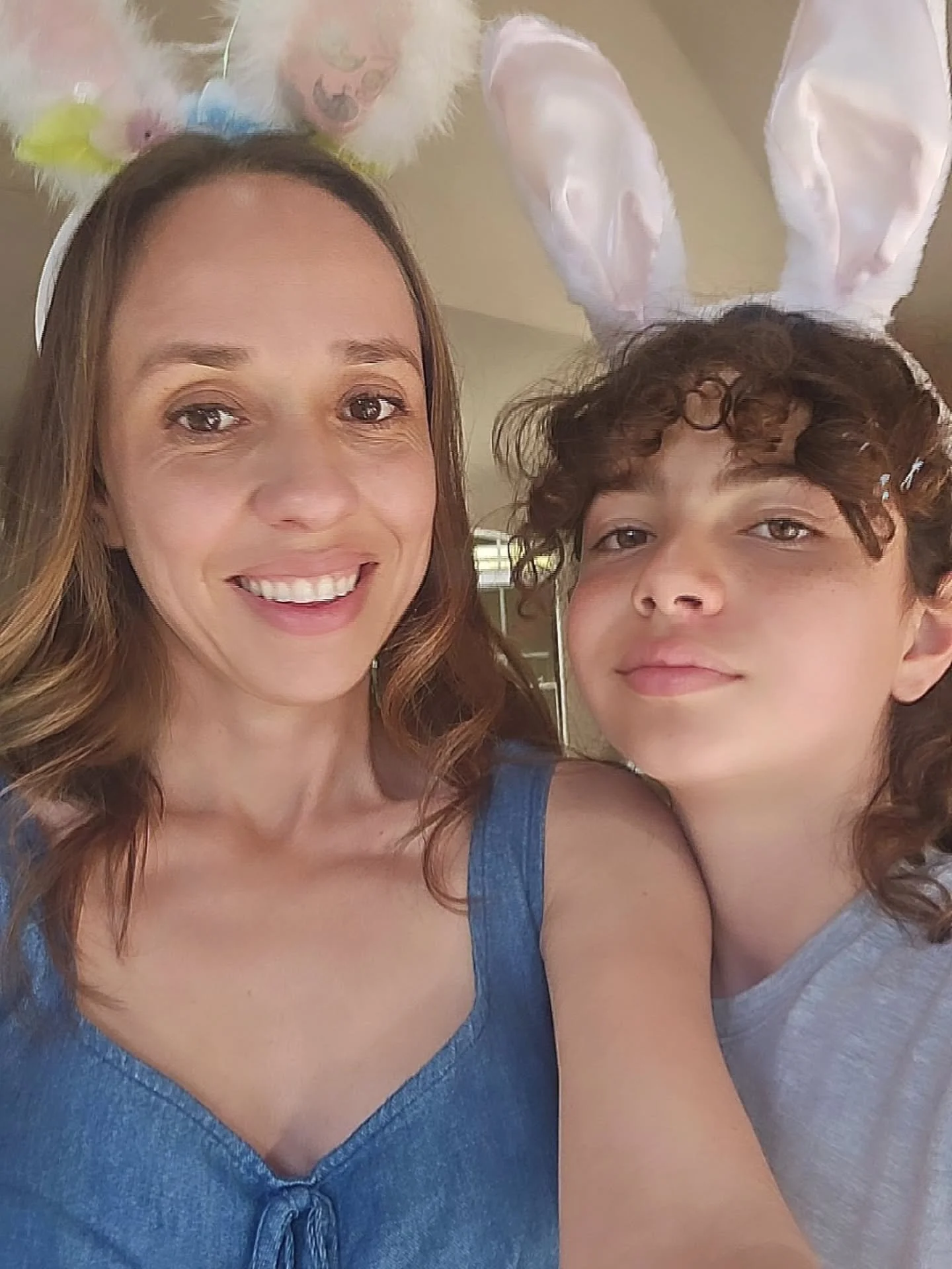 You know what I mean jelly bean? 

#happyeaster from me and my not so little 🐰