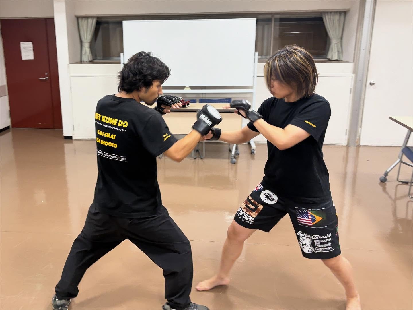 2025年10月の稽古記録

#ブルースリー の武術「#ジークンドー(#JKD)」＆フィリピン武術「#カリ #シラット」＆「#USA修斗」の３つのアートの探求活動

『IUMA日本振藩國術館 日本JUNFANクラブ 表参道支部』
稽古内容・体験申込はホームページへ
https://www.jkdosd.net/

毎週1〜2回、#東京 #渋谷区 または#世田谷区 にて活動中。

#原宿 #代官山 #恵比寿 #代々木上原 #千歳船橋 #祖師谷大蔵