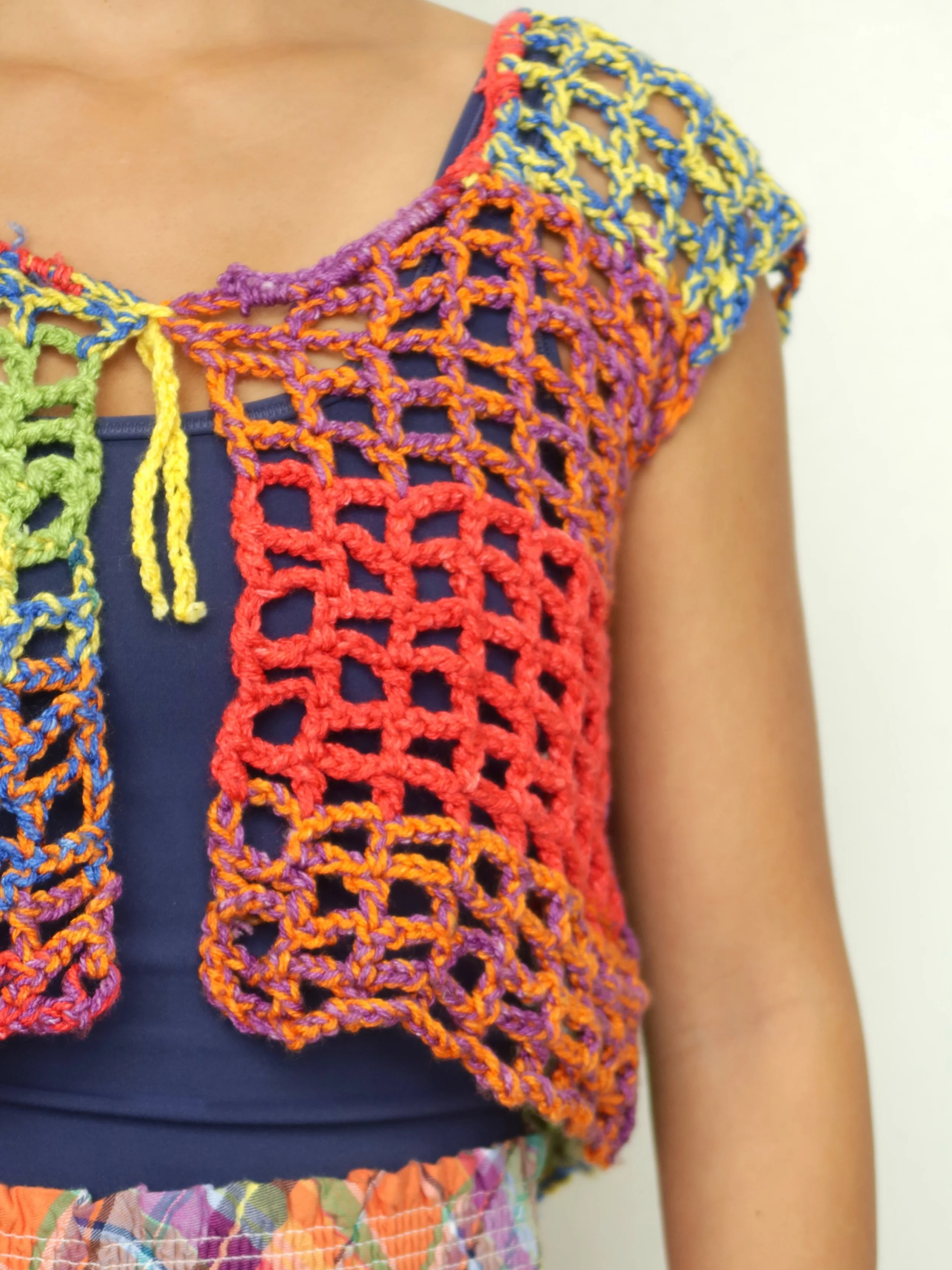 MADE BY: @knotty.kitty_crochet 

Meet Kiley &amp; shop her full collection NOW on Sippy&rsquo;s 🛍️

This handmade crochet vest was brought to life by @viana.tr 

#crochet #sustainablefashion #emergingdesigners #madebyher