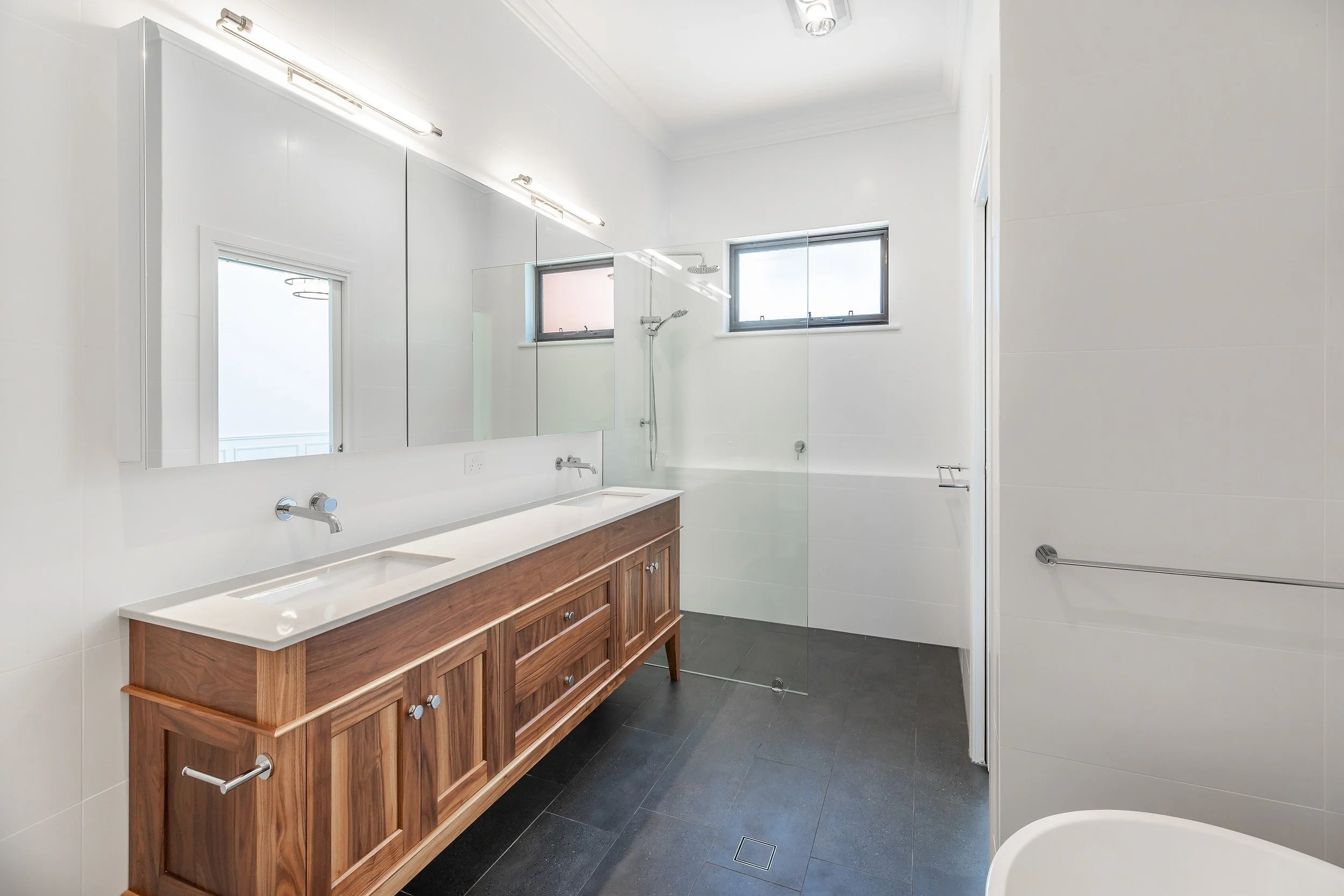 60-Hallet-Road-Littlehampton-021-aadbecfde7ed8ae9a5332c2deeb1c4c4.jpg