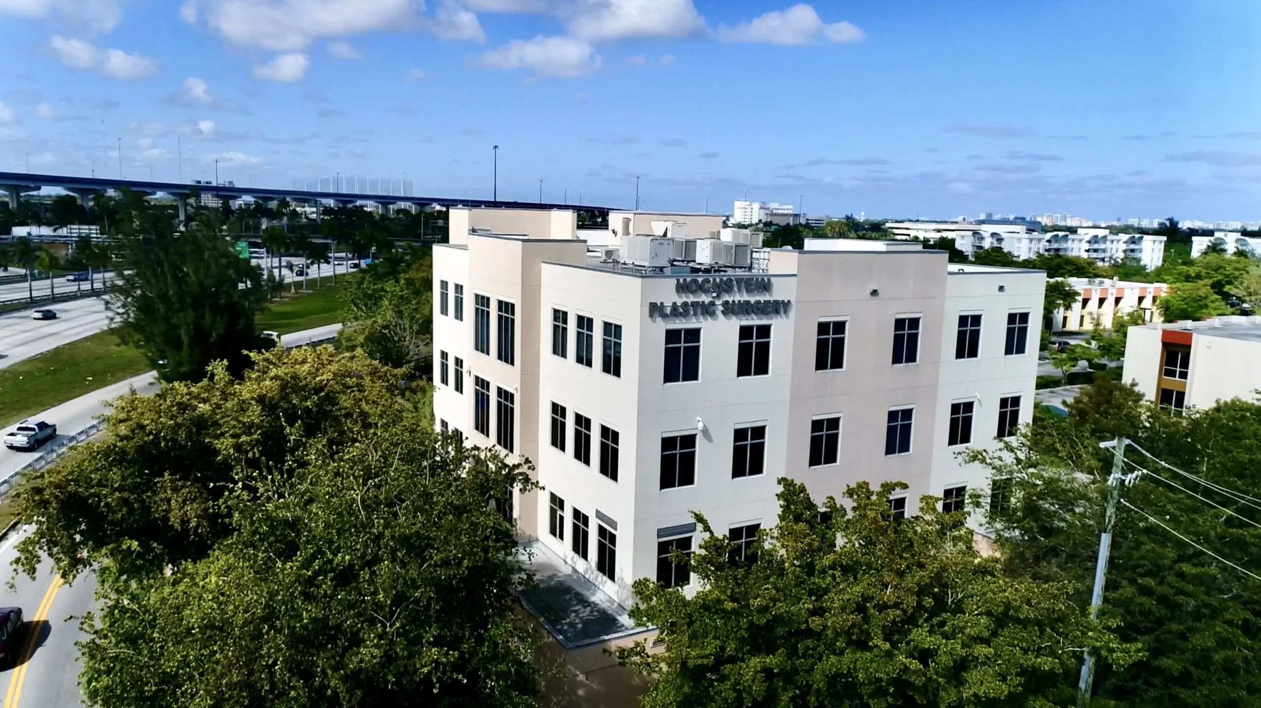 Dr. Huchstein - Plastic Surgery