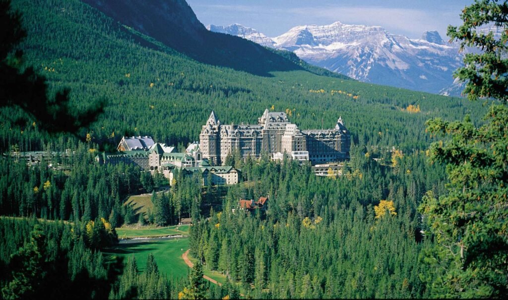 fairmont-banff-springs-20-1024x605 (1).jpg