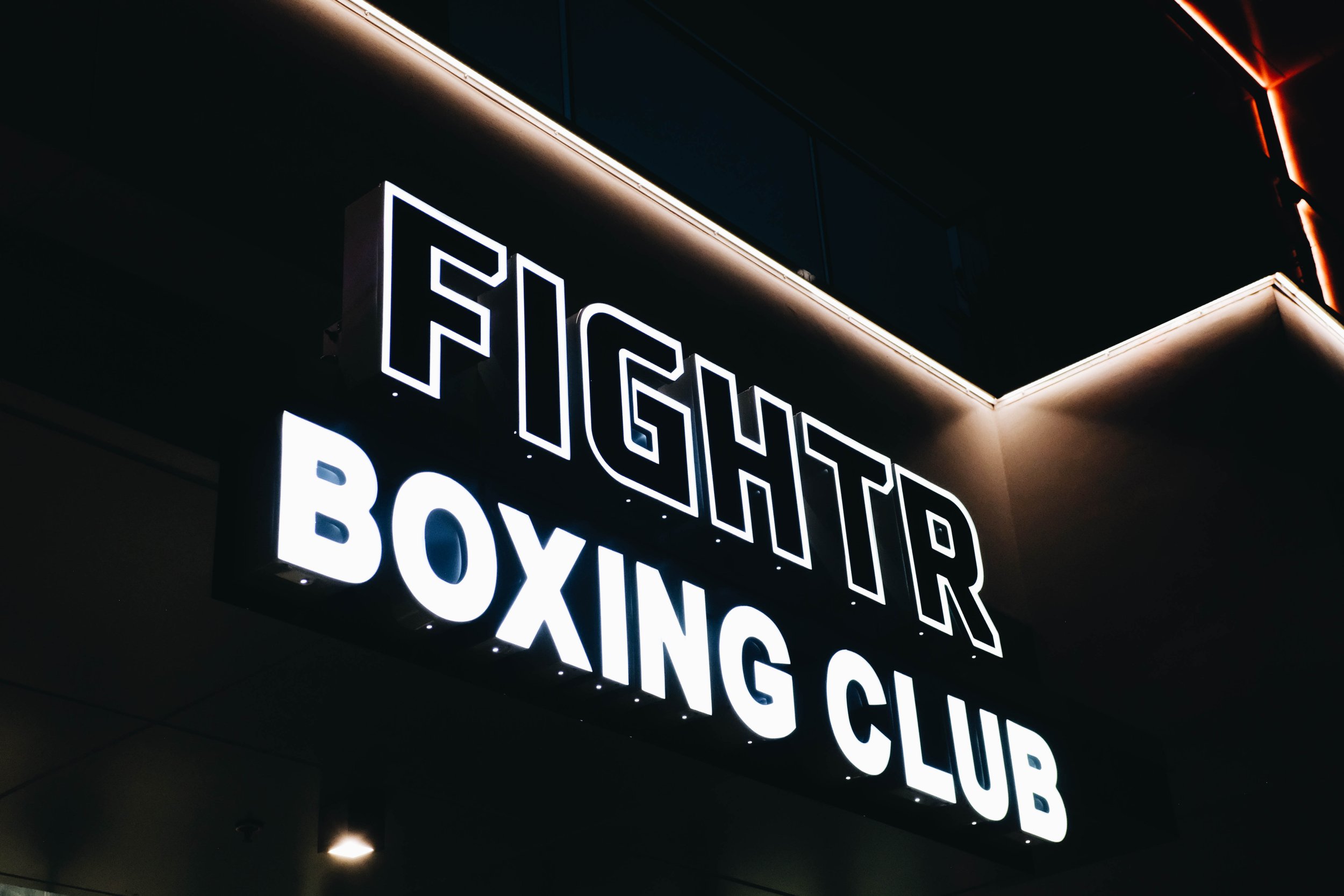 Fightr-Boxing-Club_Santa-Monica_signage.jpg