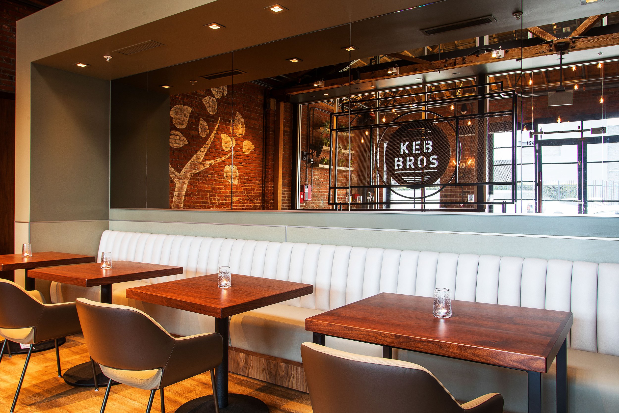 Kebbros_Hollywood_interior-seating_02.jpg