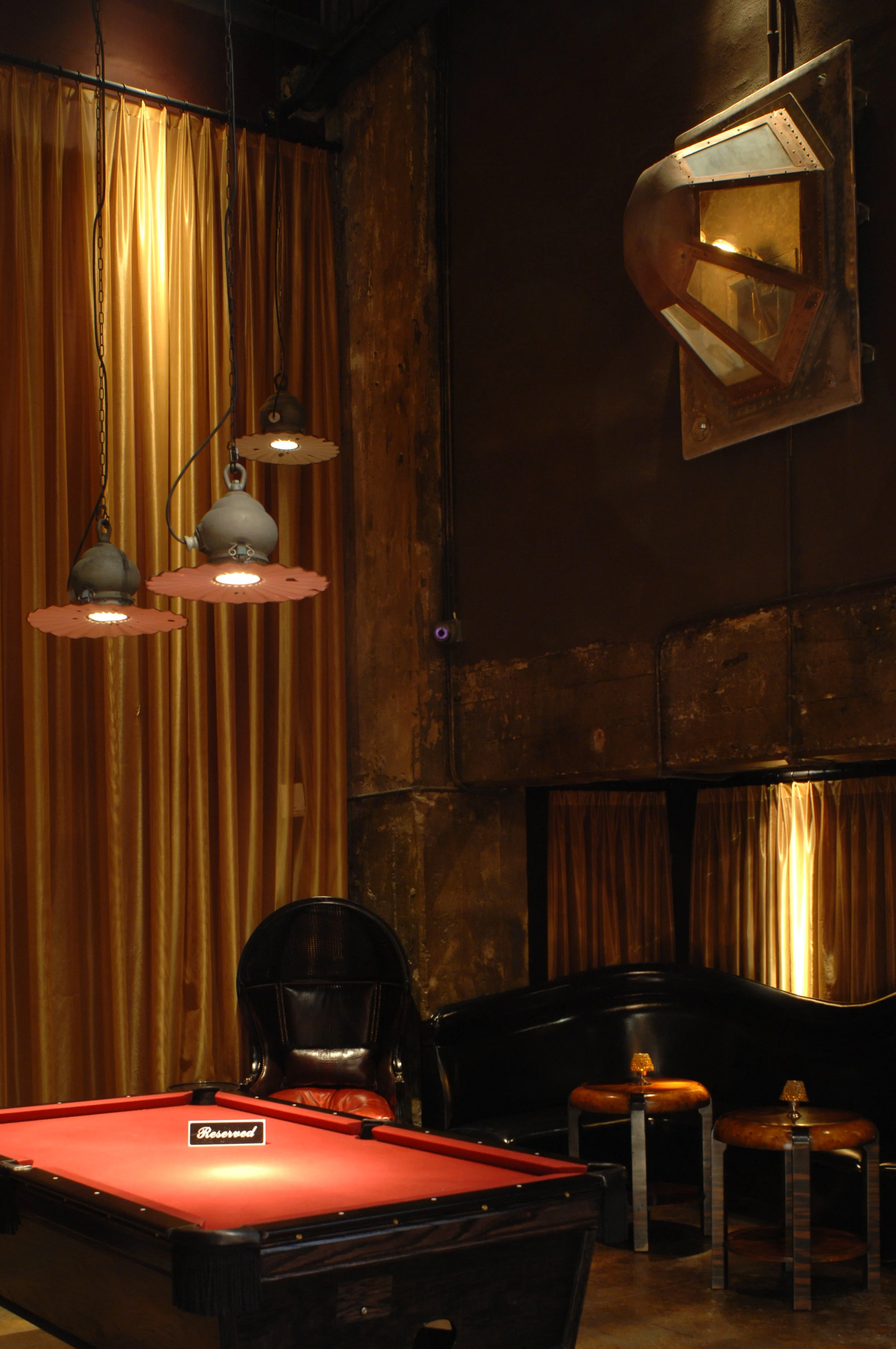 The-Edison_DTLA_pool-table.JPG