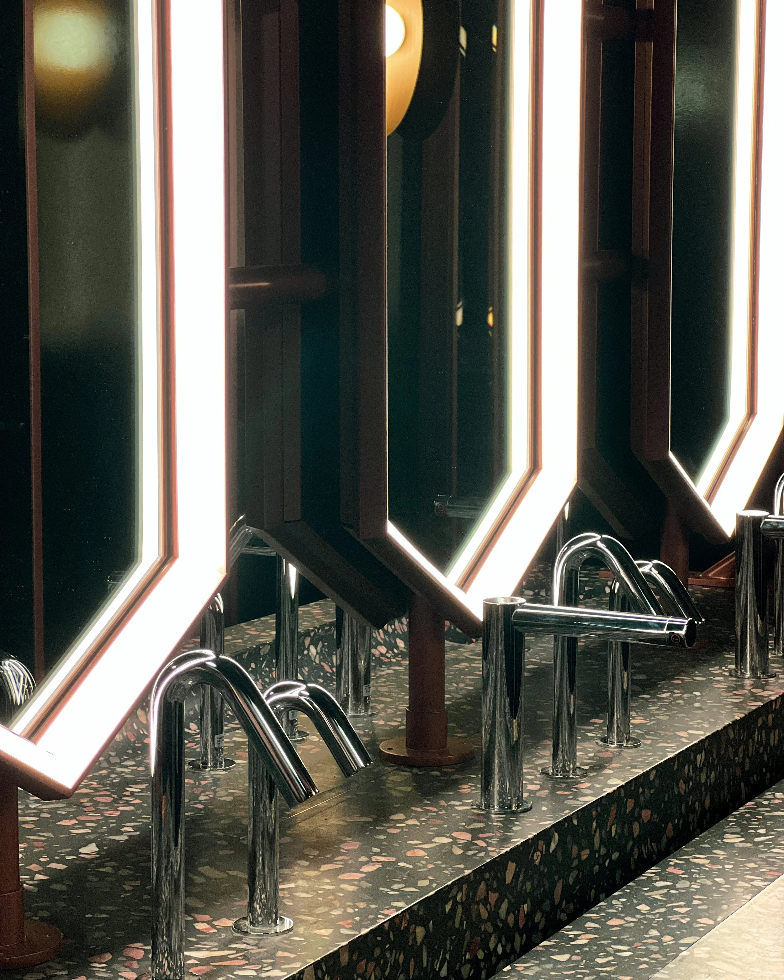 Gravitas-Details-lights (1).jpeg