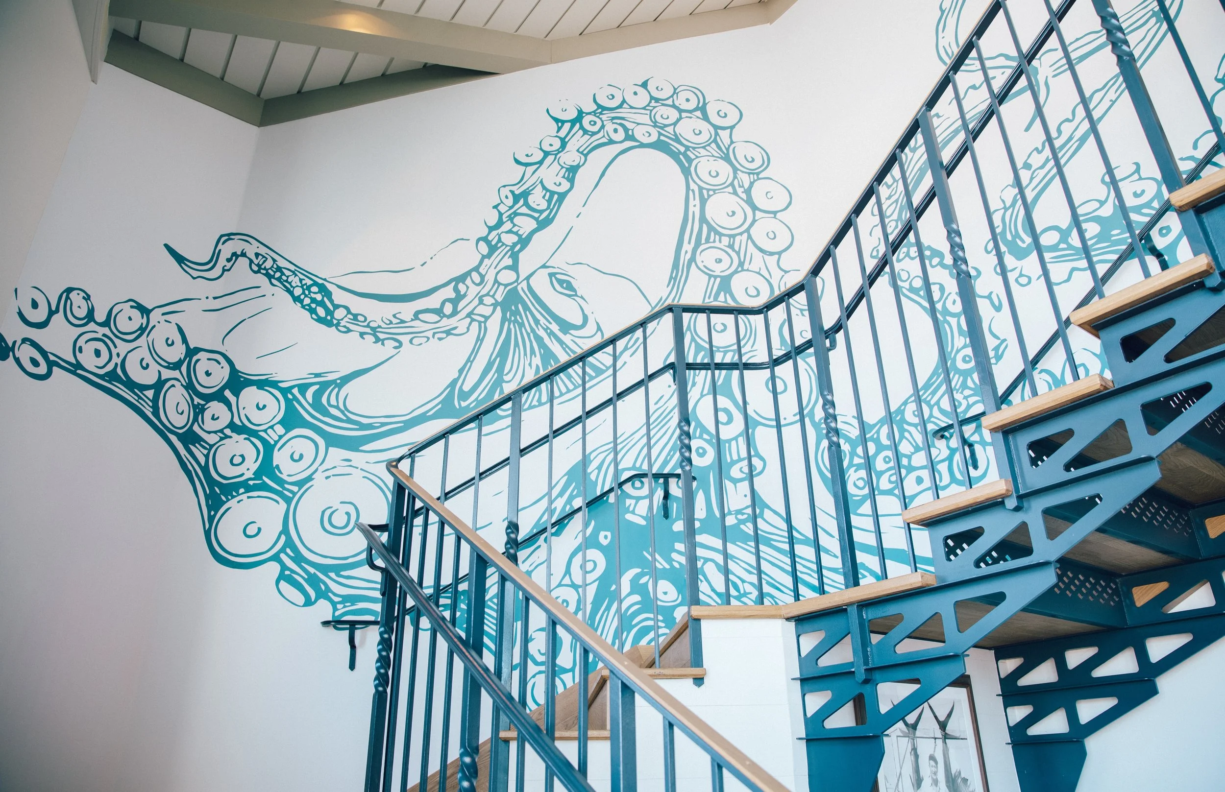 Bluewater-Grill_Santa-Barbara_octopus-mural_011.jpg