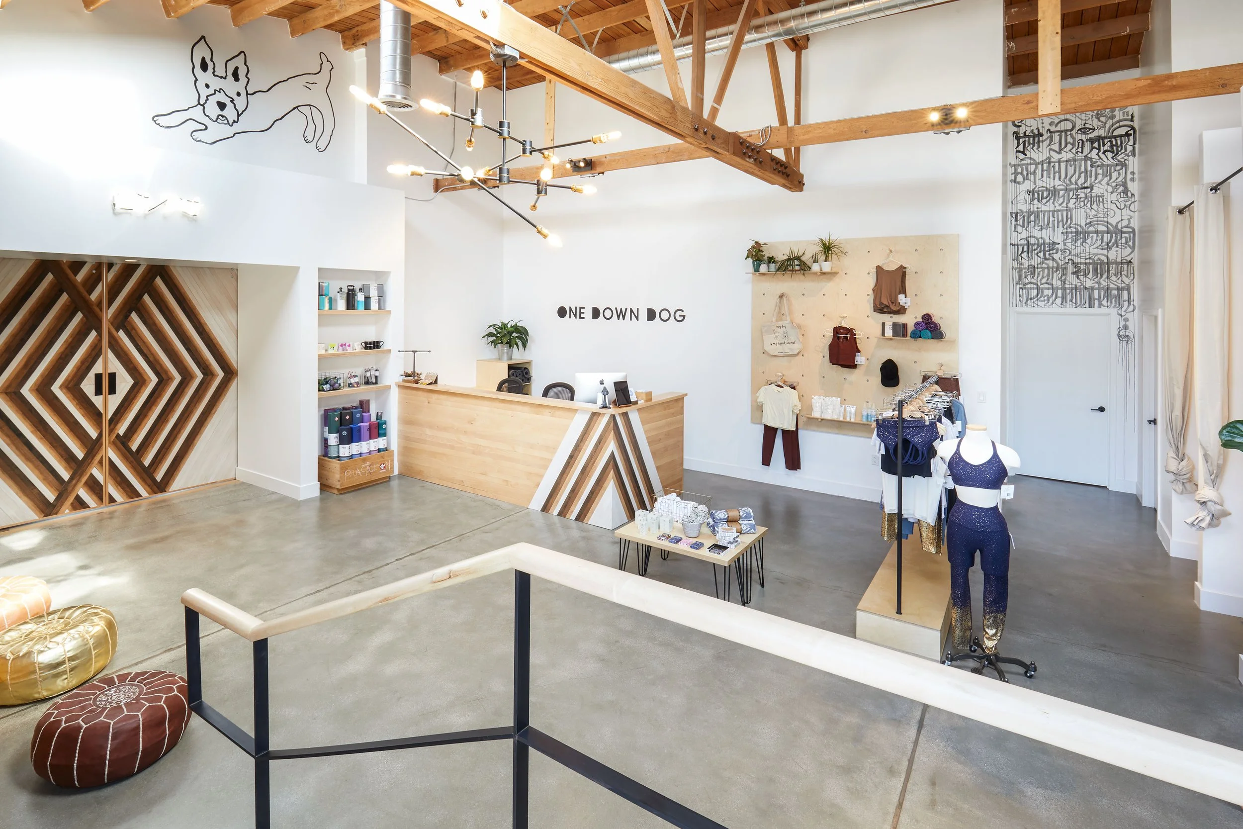 One-Down-Dog_Echo-Park_lobby_01.jpg