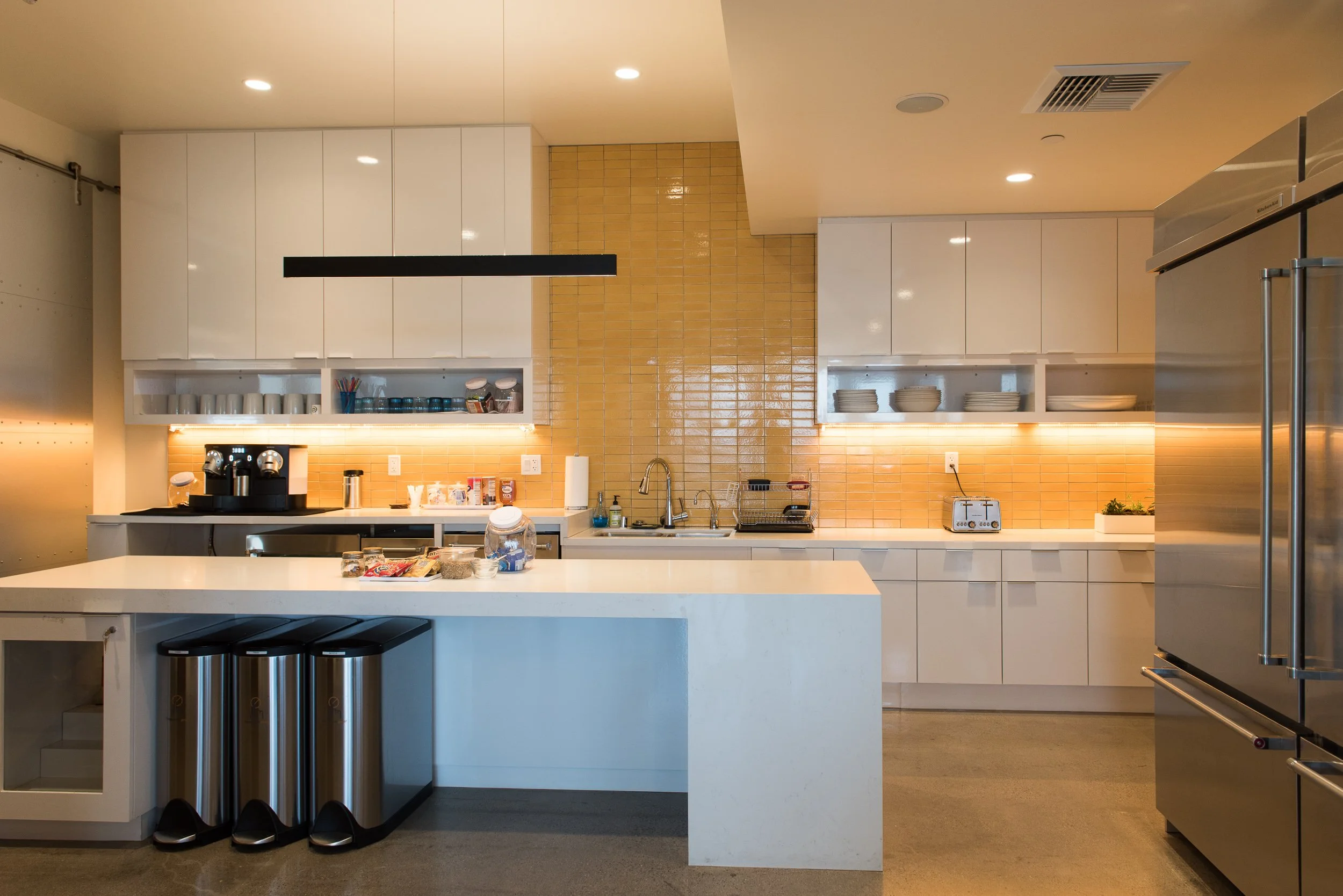 IW-Group_Miracle-Mile_kitchen.jpg