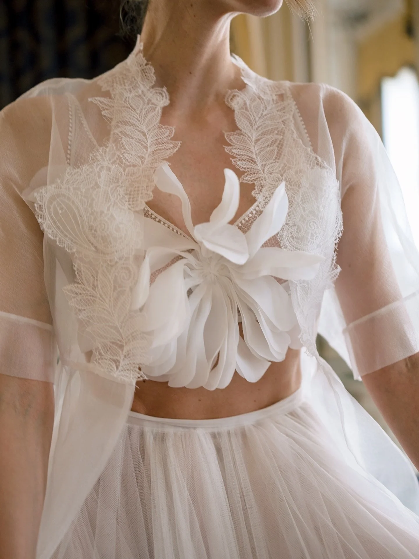 Delicate details. Powerful emotions.🤍

Wedding Planning and Design: @averybelovedwedding @elicardich  @weddingbusinessclub.official 
Bridal Gown: @madebride 
Groom&rsquo;s attire: @scalawear
Florals: @hanaholdener 
Stationery: @carissimo_letterpress