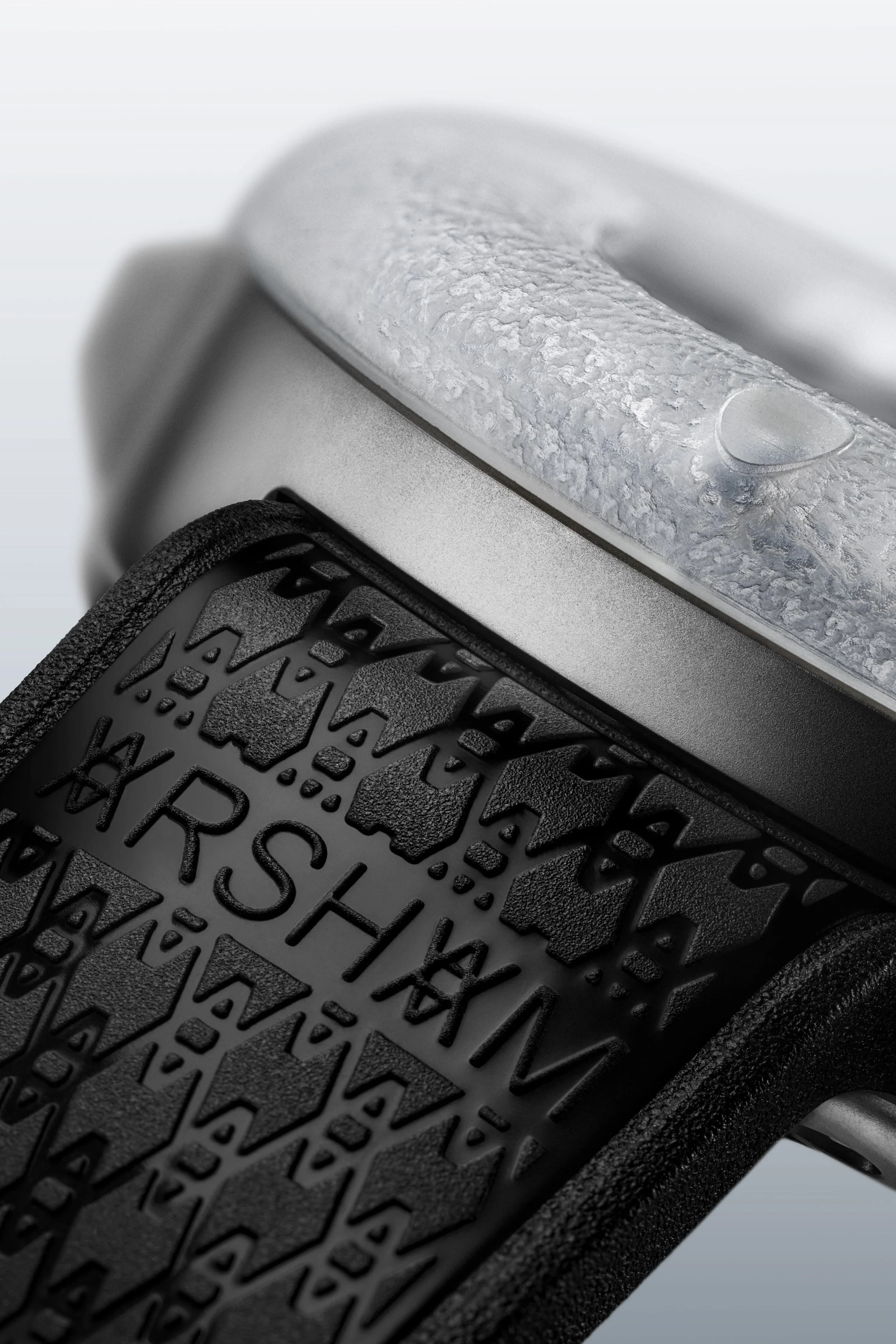 MP-17-Meca-10-Arsham-Splash-Titanium-Sapphire-42-mm-Close-Up_0.jpeg