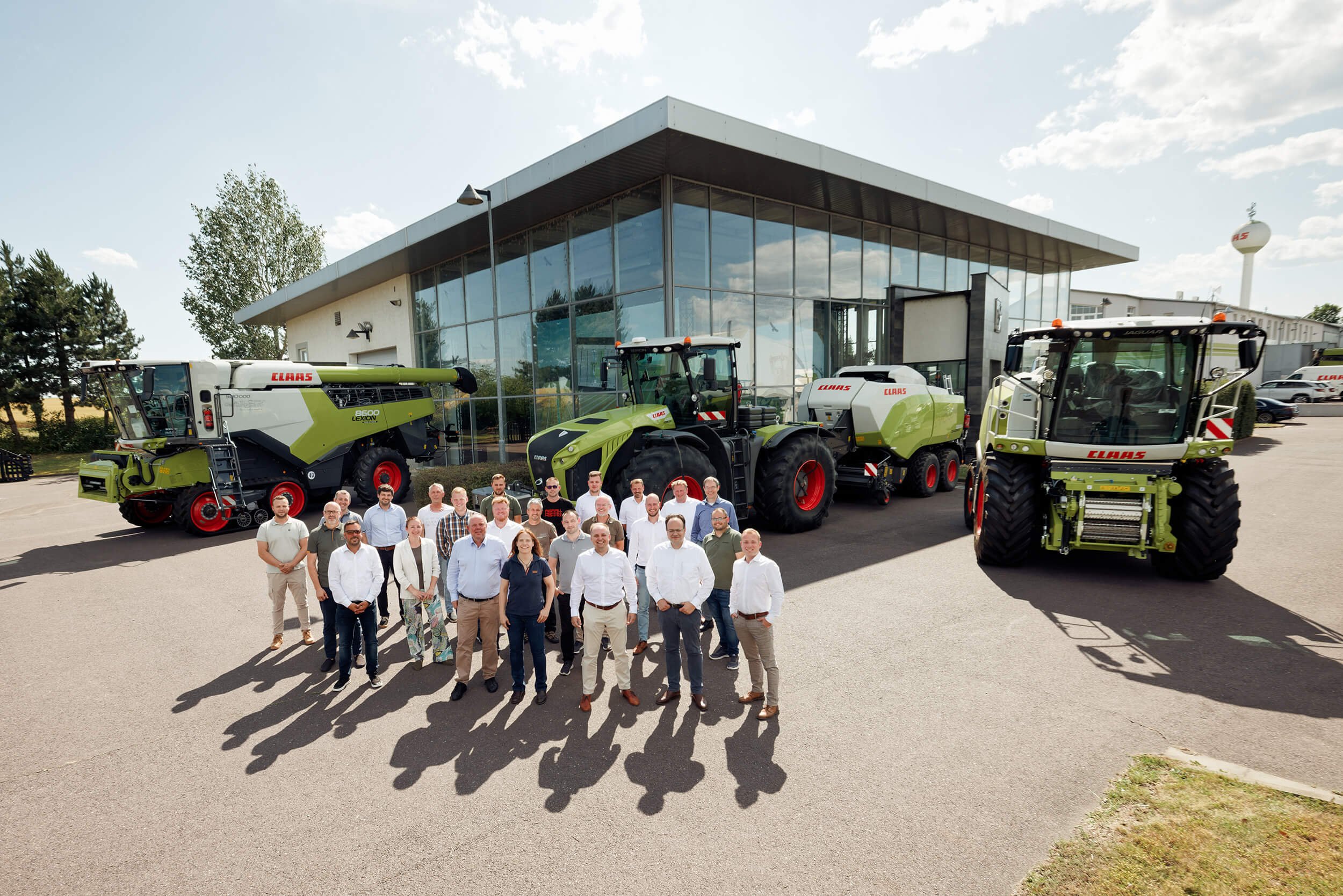 agrall-xerion-ceremonial_handover_LR_106.jpg