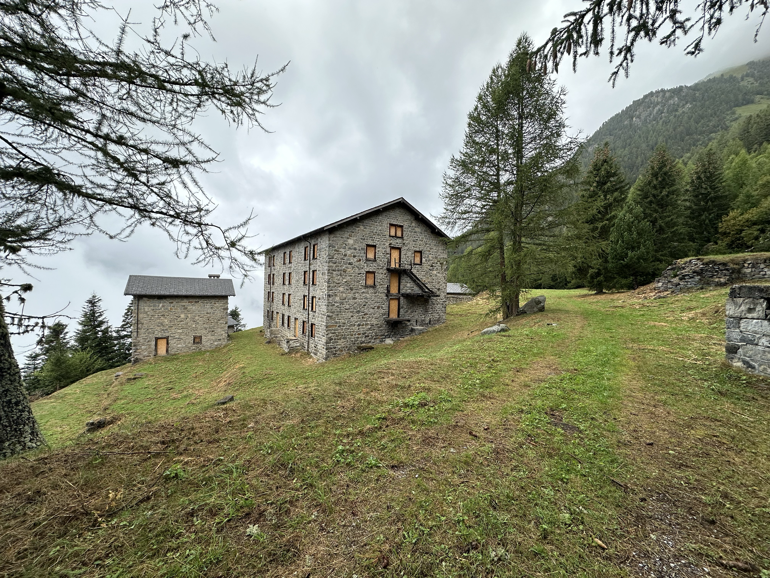 Les bâtiments des ouvriers de l'ancienne mine